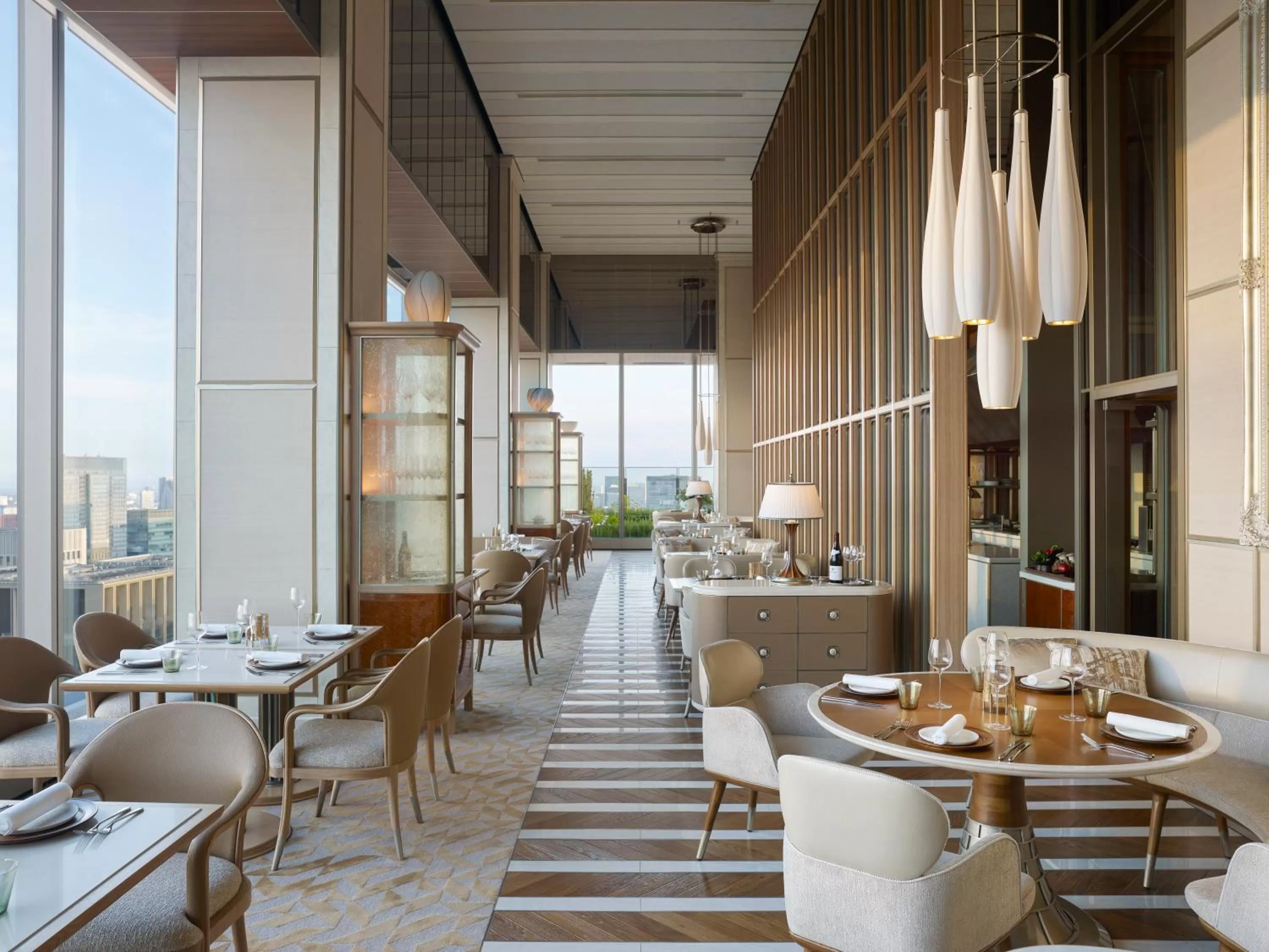 Restaurant/places to eat in Four Seasons Hotel Tokyo at Otemachi