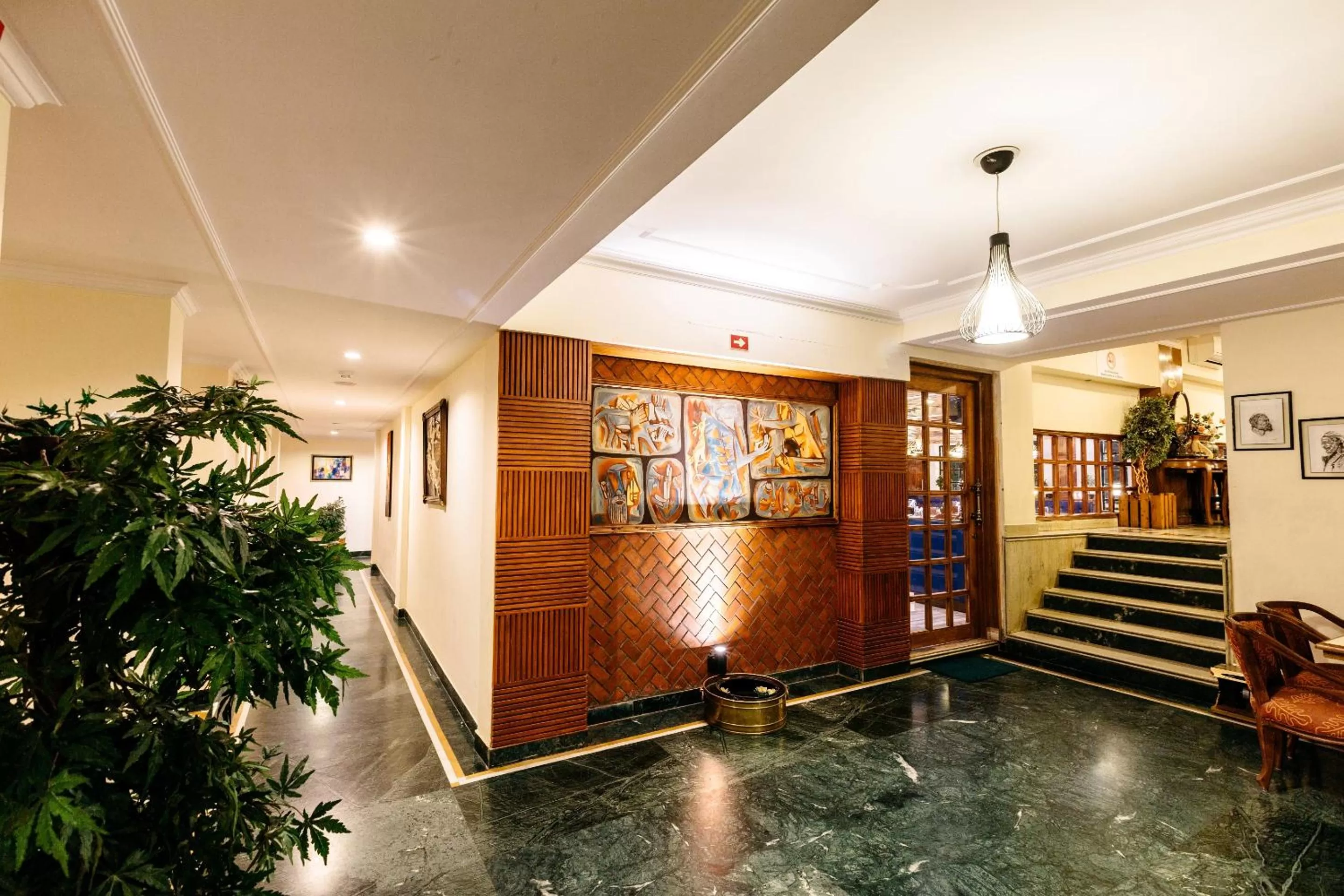 Lobby or reception in Hotel Willow Banks Shimla