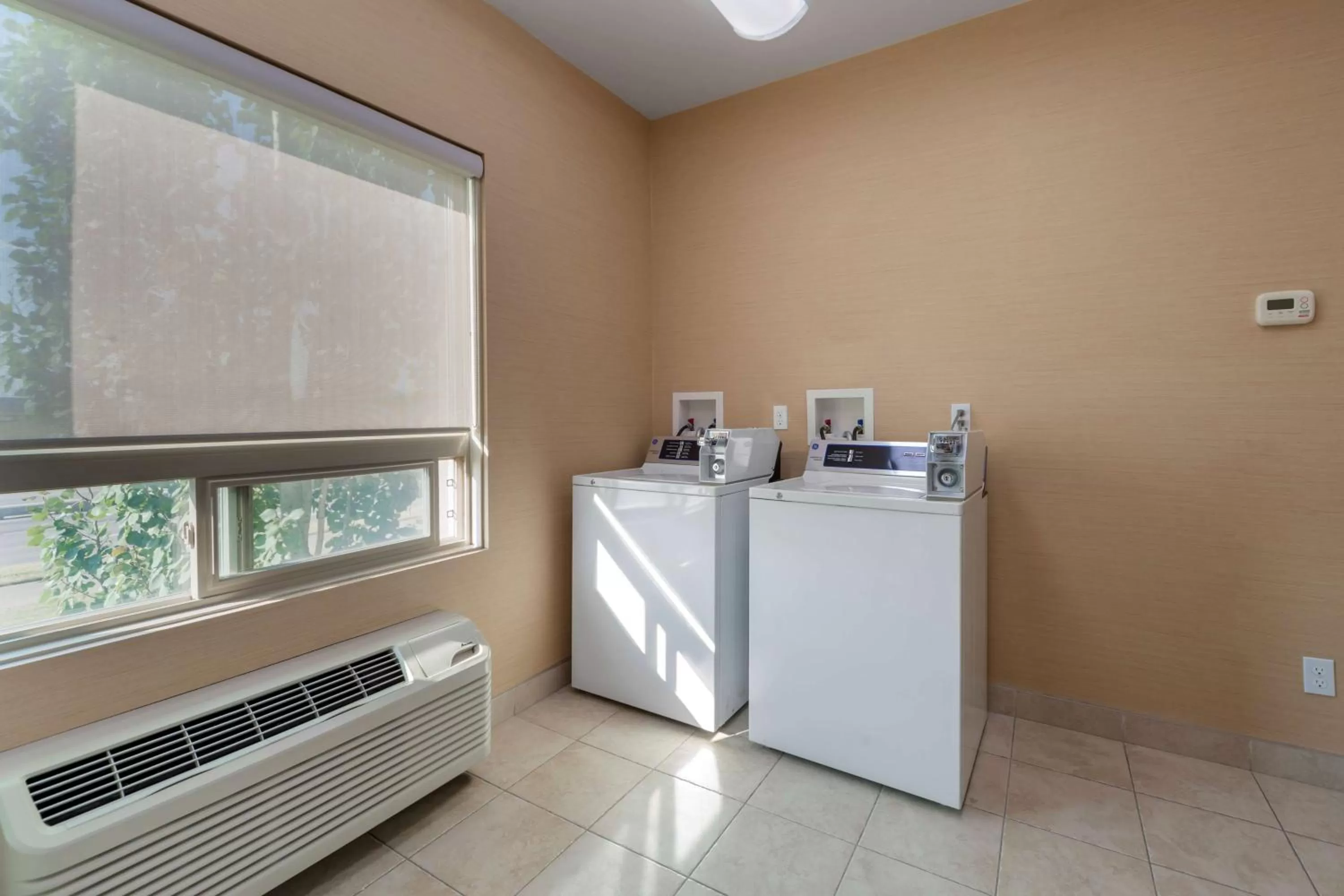 laundry in Best Western Plus Sherwood Park Inn & Suites