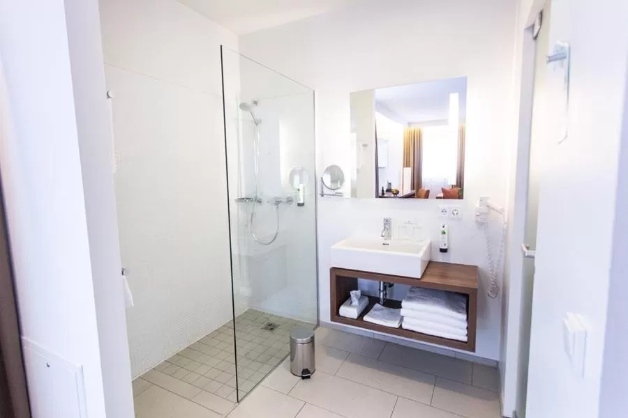 Bathroom in Hotel & Restaurant Christkindlwirt