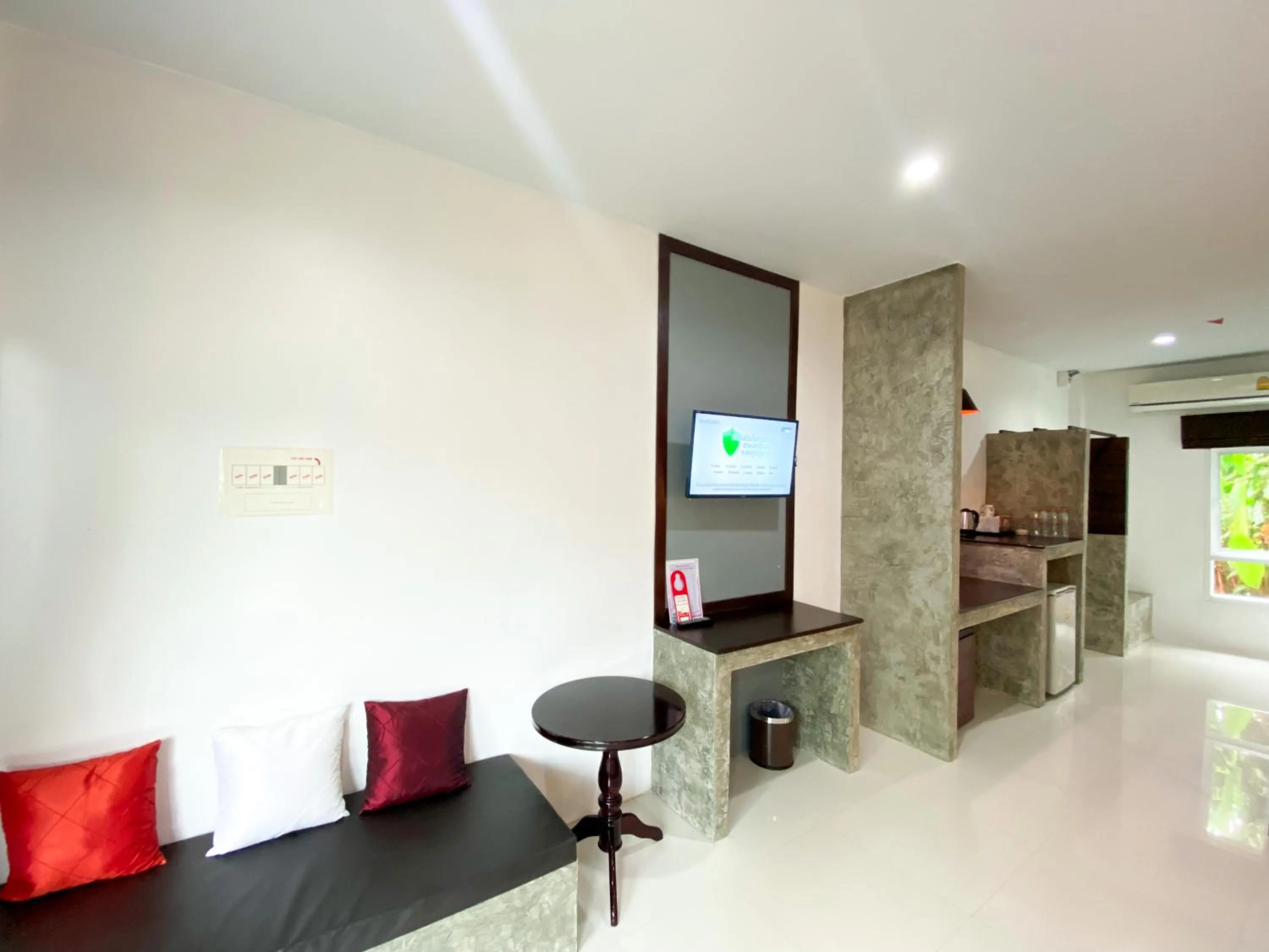 TV and multimedia in Hatzanda Lanta Resort - SHA Extra Plus