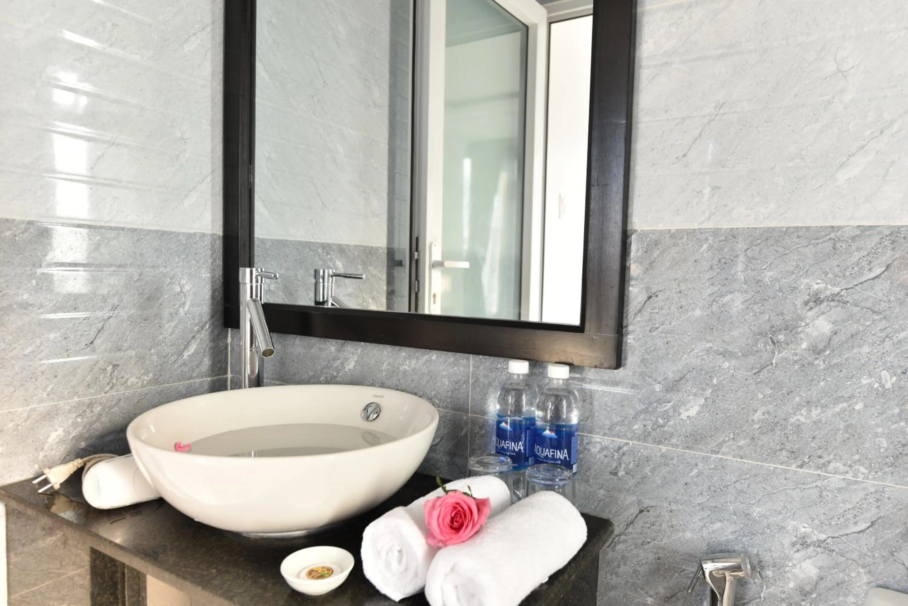 Shower in Flamingo Villa Homestay - Big Rooms with Balcony - Close to Hoi An Old Town 200m & Temple Bridge - Large Outside Pool for Sun Bathing