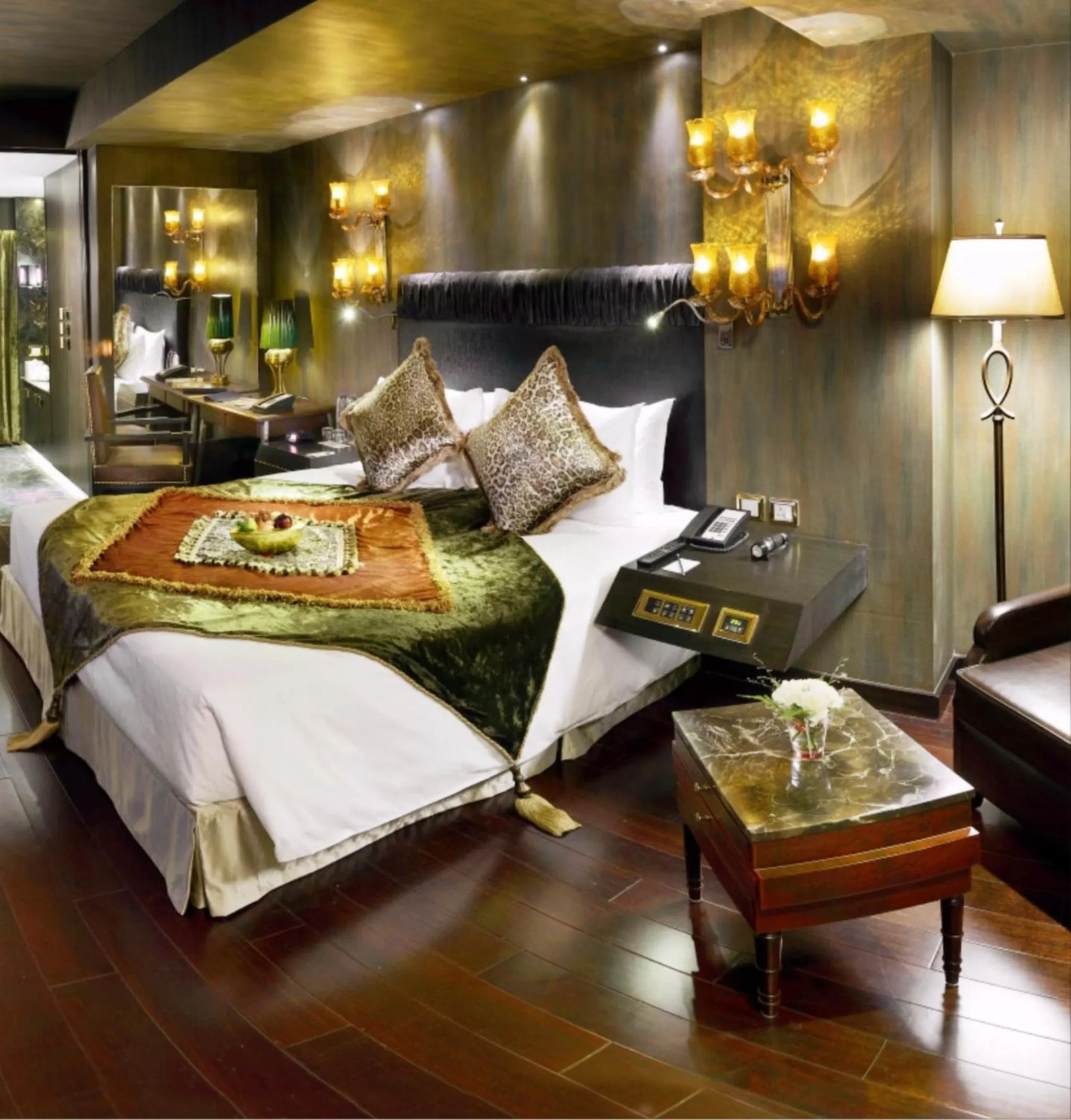 Bed in Radisson Blu Hotel MBD Ludhiana