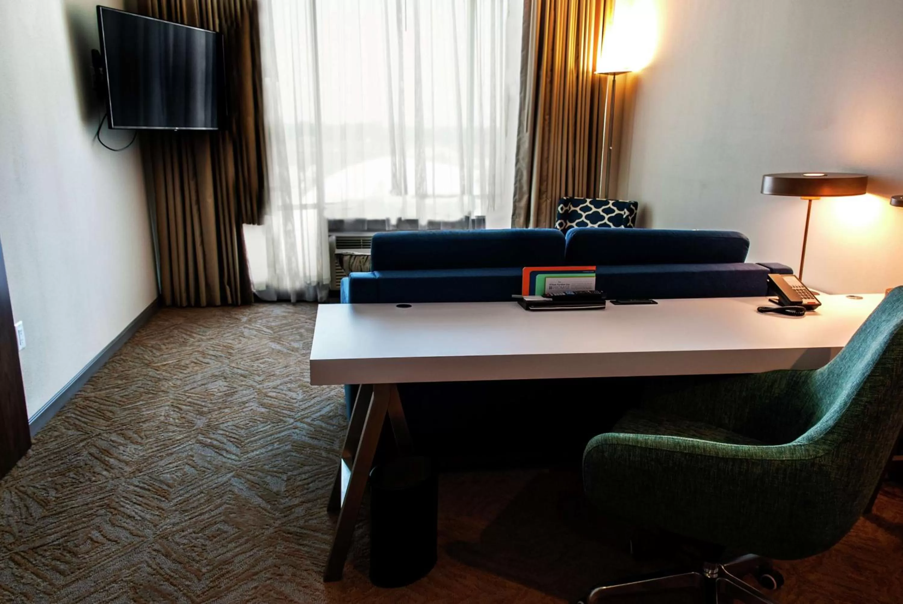 Bedroom in Hilton Garden Inn Dallas At Hurst Conference Center