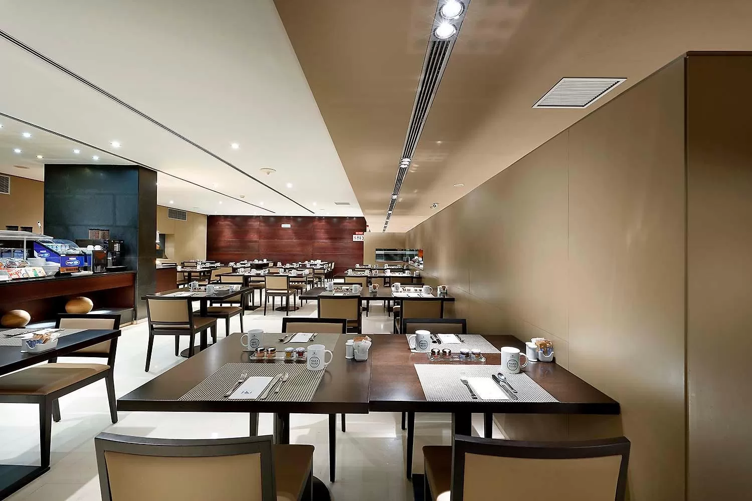 Buffet breakfast in Eurostars Lisboa Parque