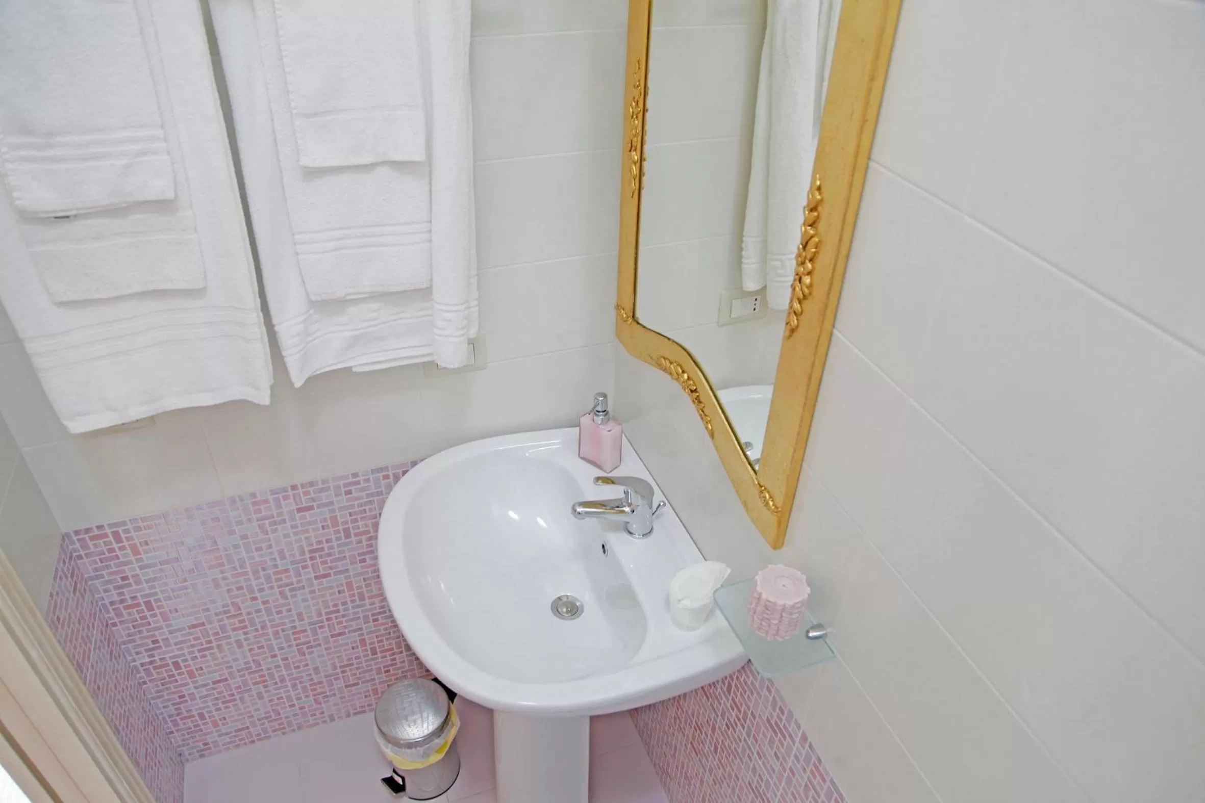 Toilet, Bathroom in B&B Partenopeo