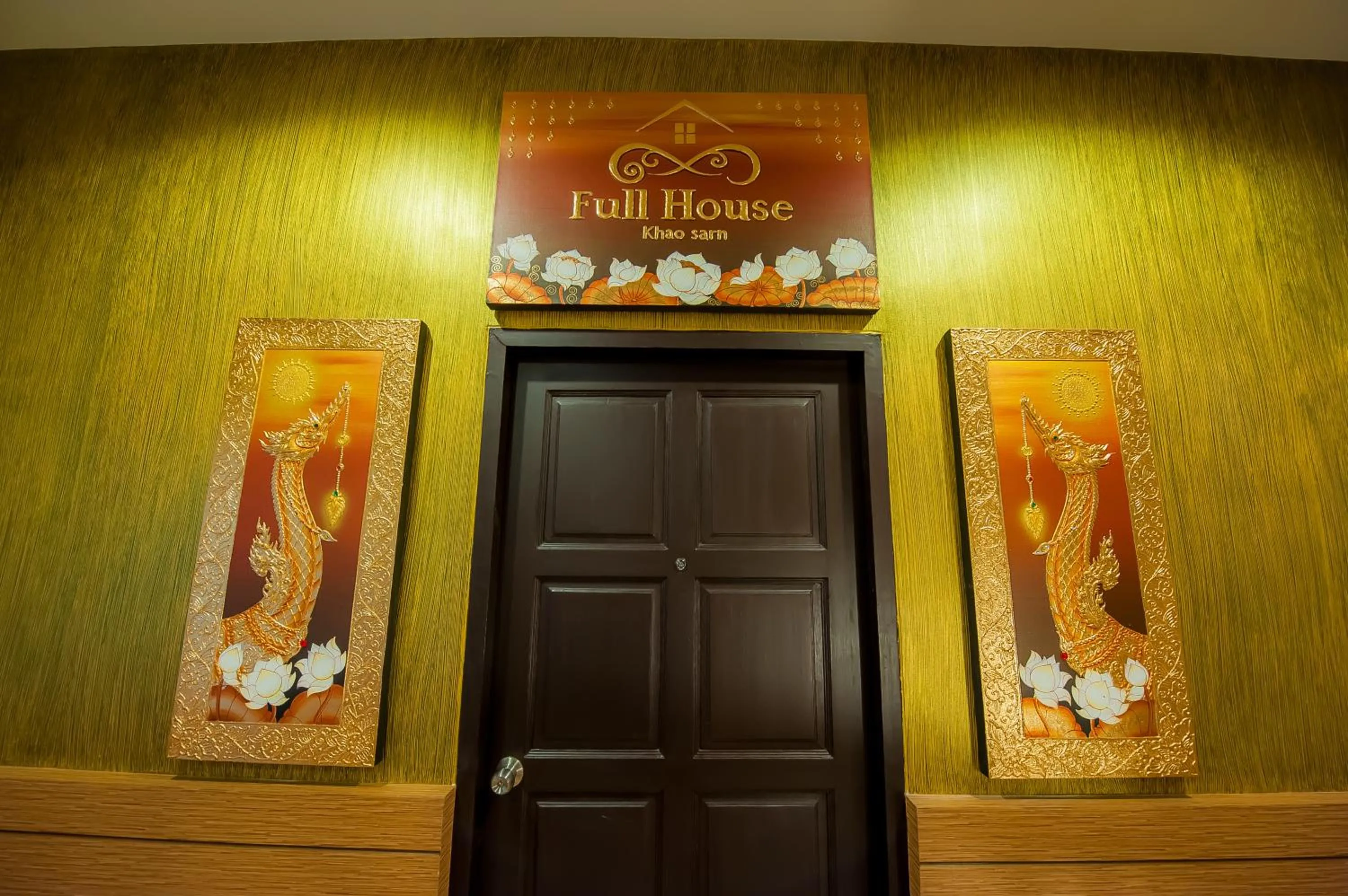 Decorative detail in Full House