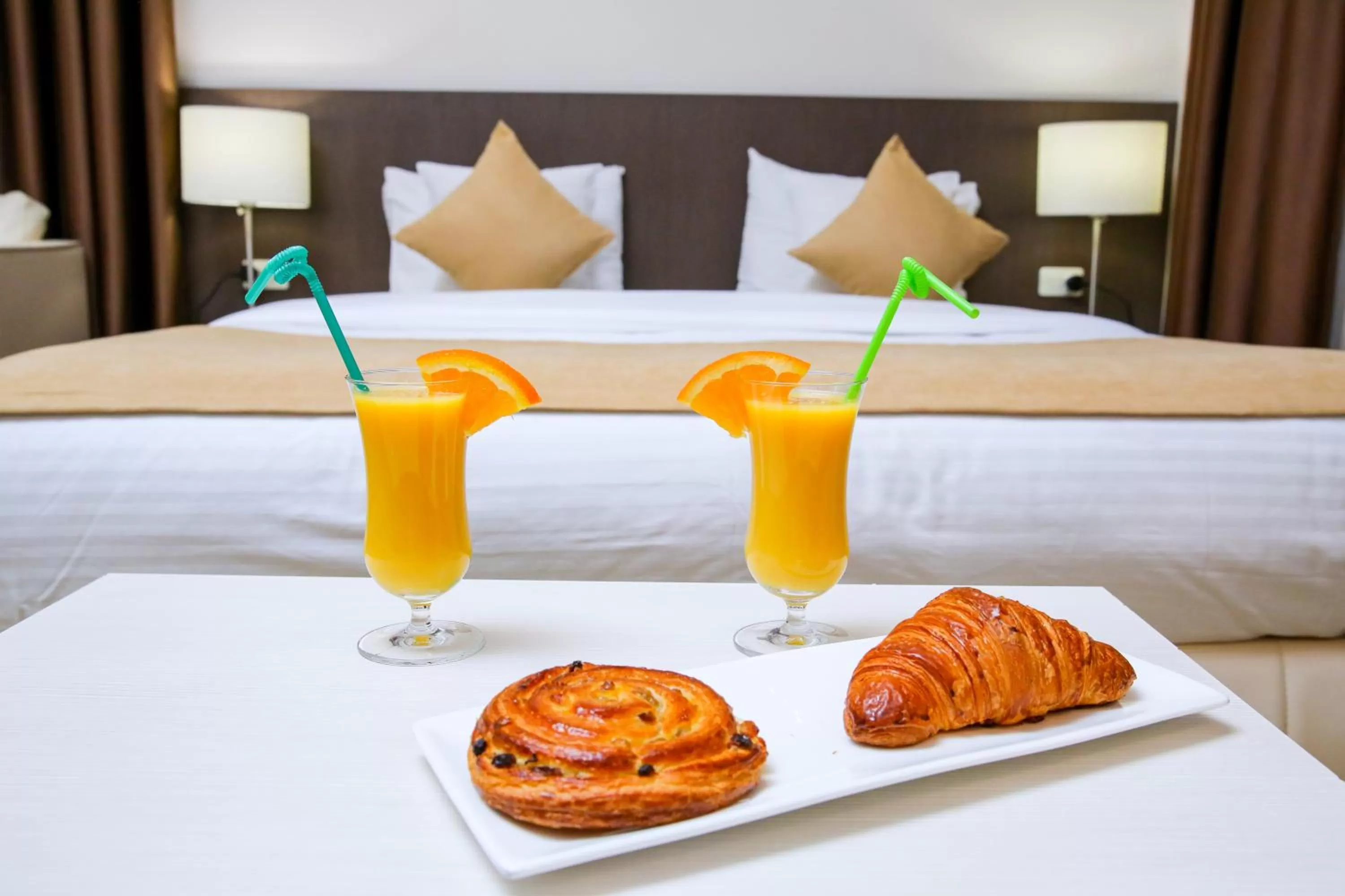 Food and drinks, Bed in My Hotel Yerevan