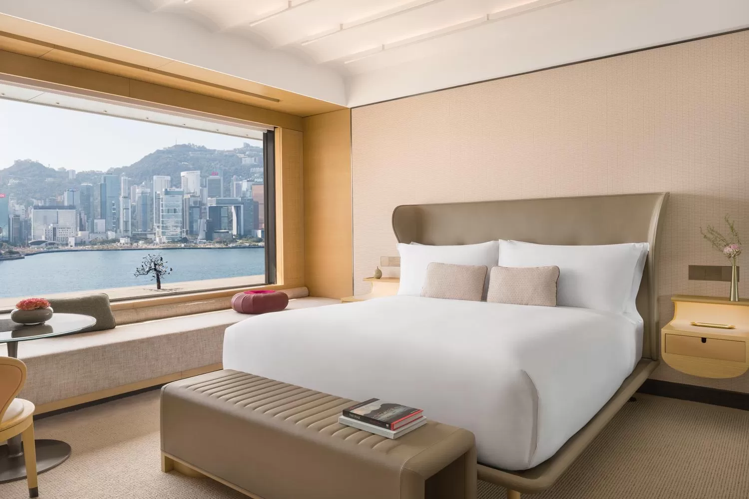 Bed in Regent Hong Kong