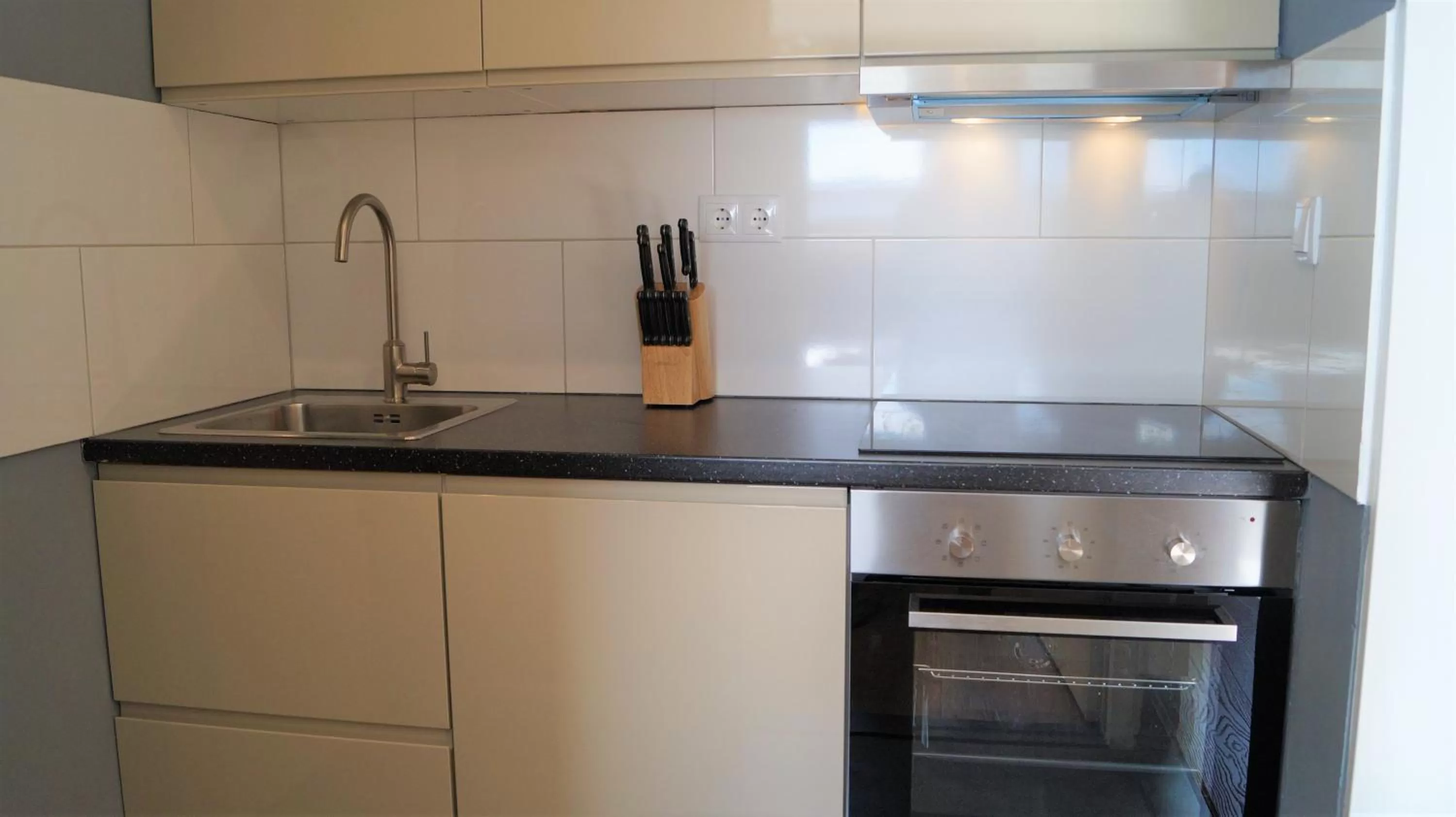 Kitchen or kitchenette, Kitchen/Kitchenette in B&B Johannes-Hoeve