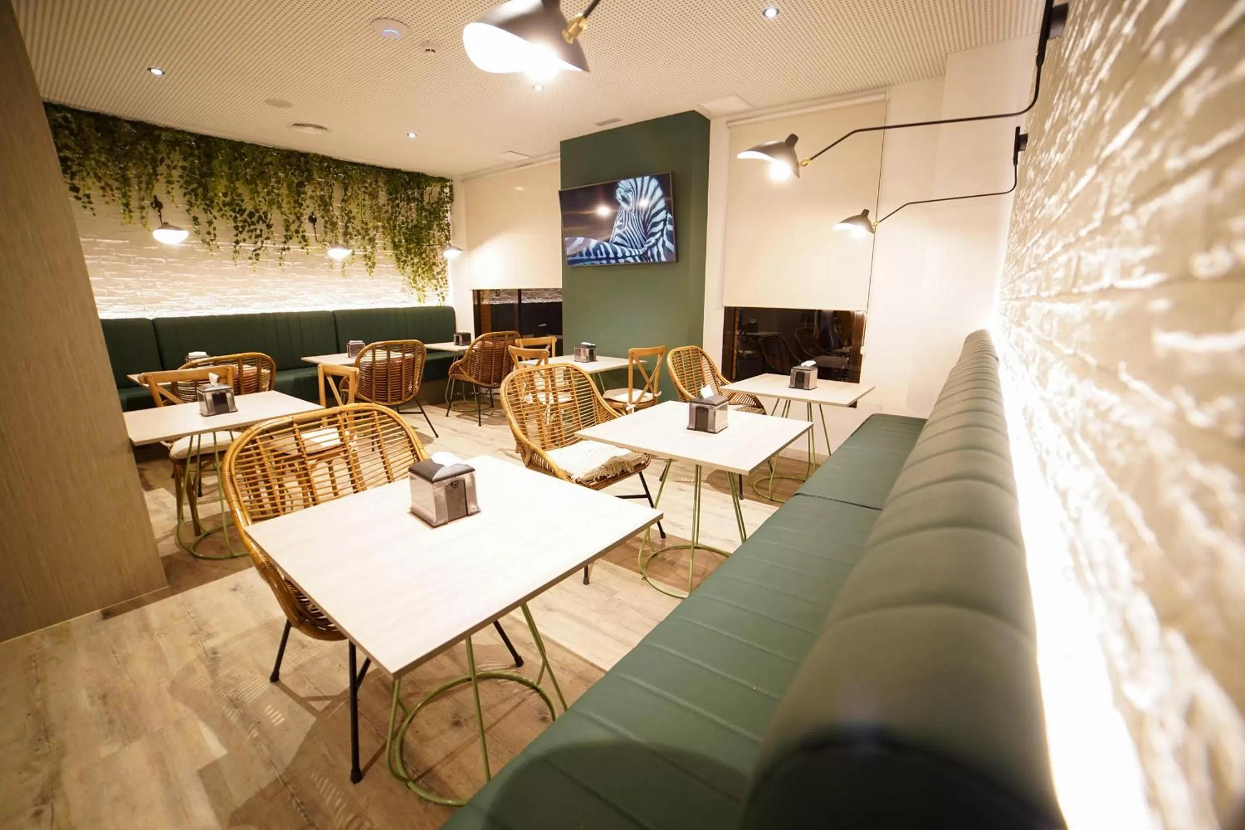 Lounge or bar in Hotel Sercotel Doña Carmela