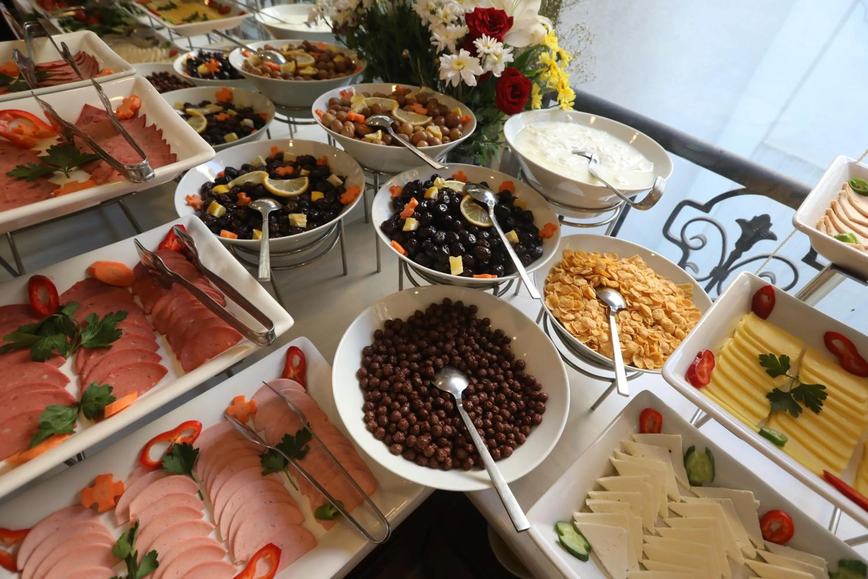 Breakfast in Marmara Deluxe Hotel