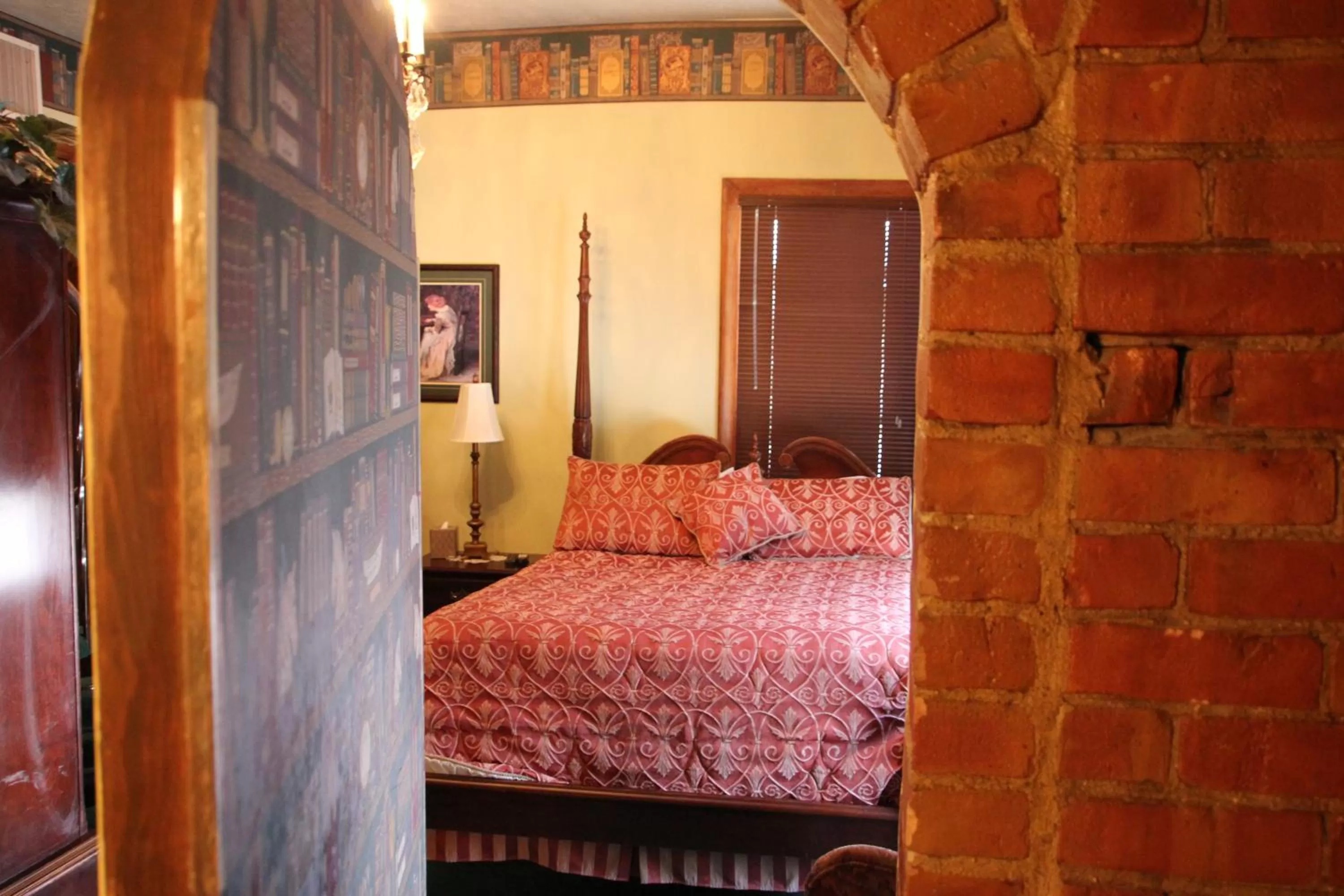 Decorative detail, Bed in Hines Mansion