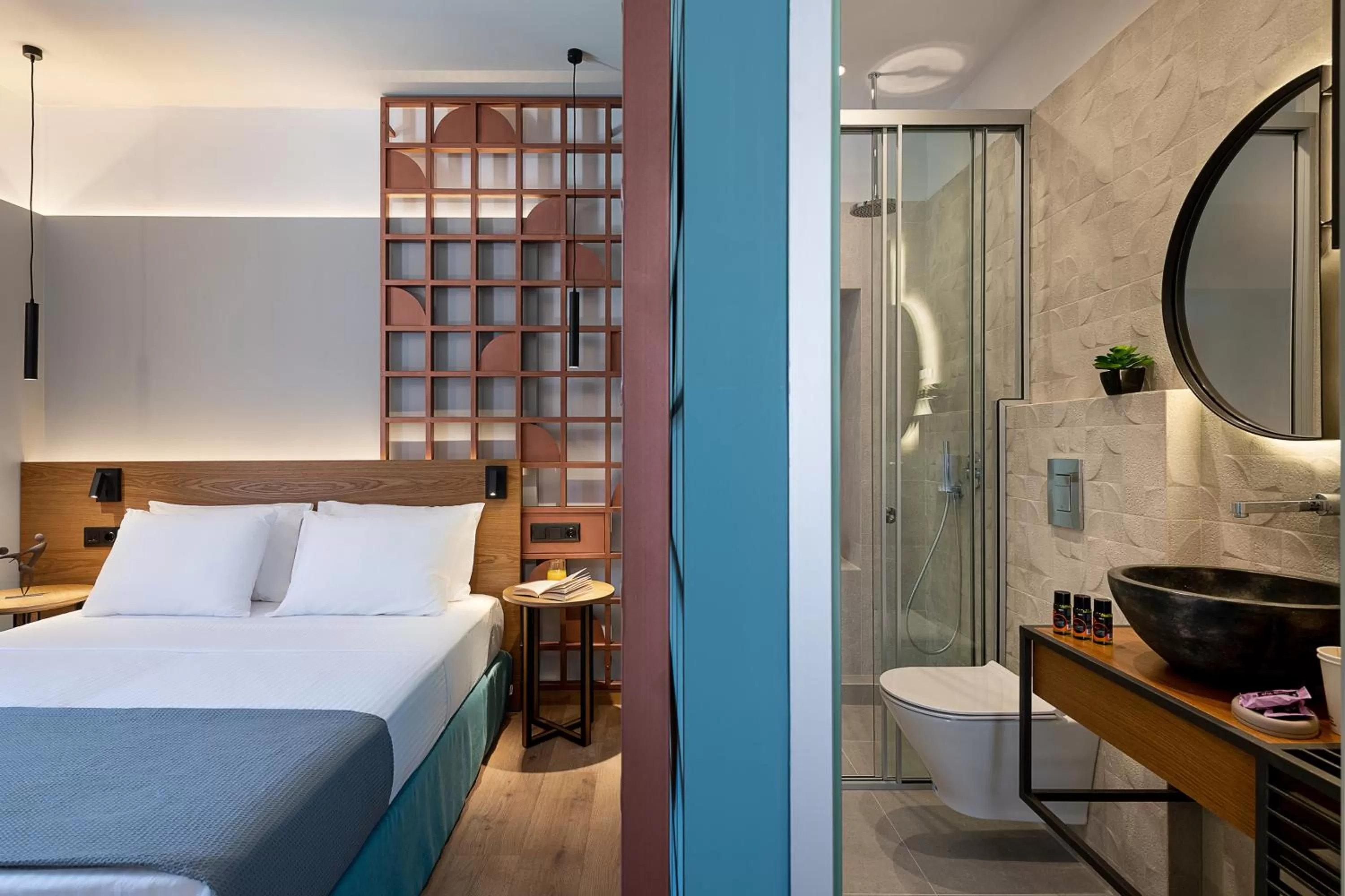 Shower, Bed in Camere Maritima