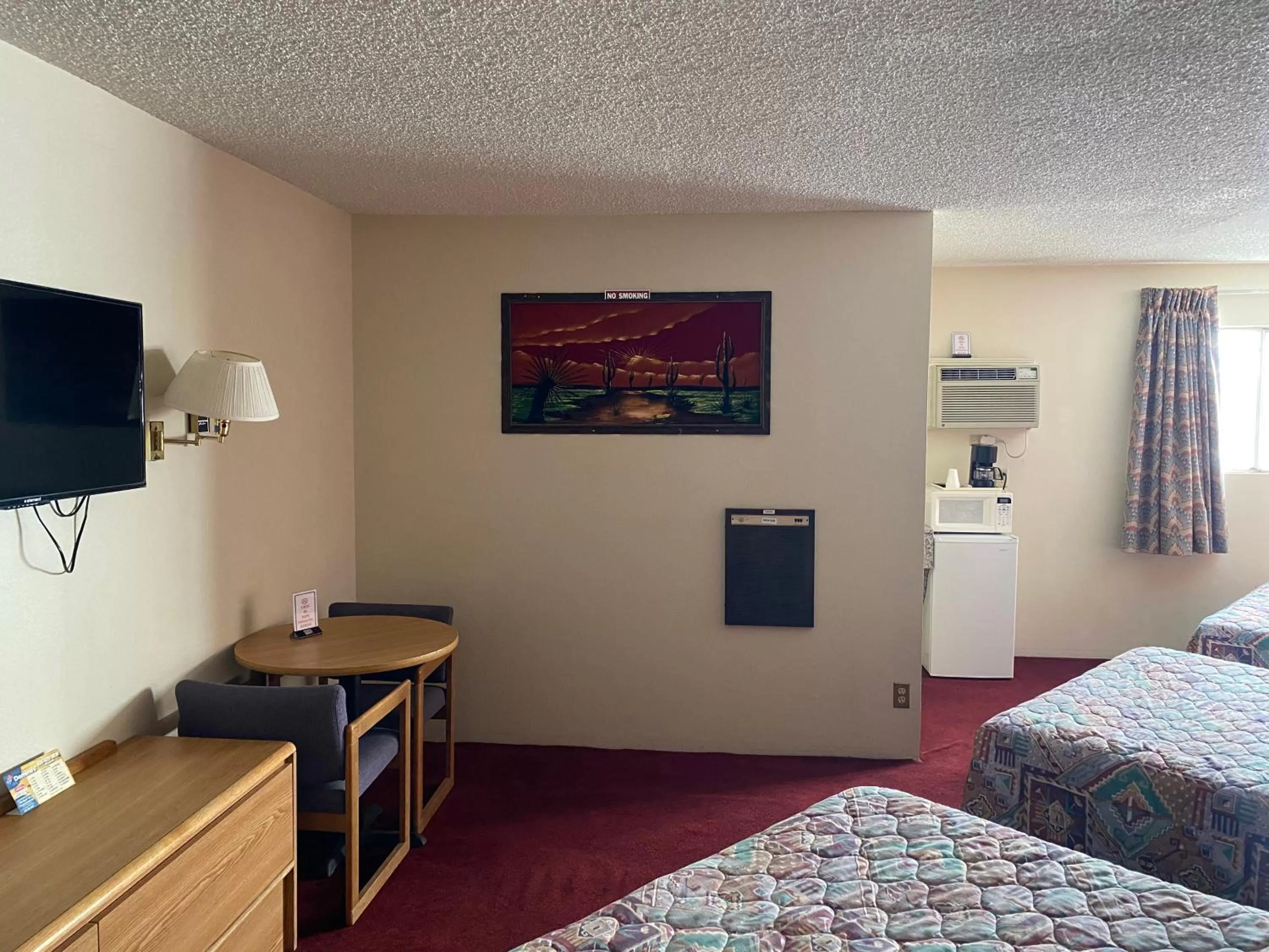 TV/Entertainment Center in Budget Inn Las Vegas New Mexico