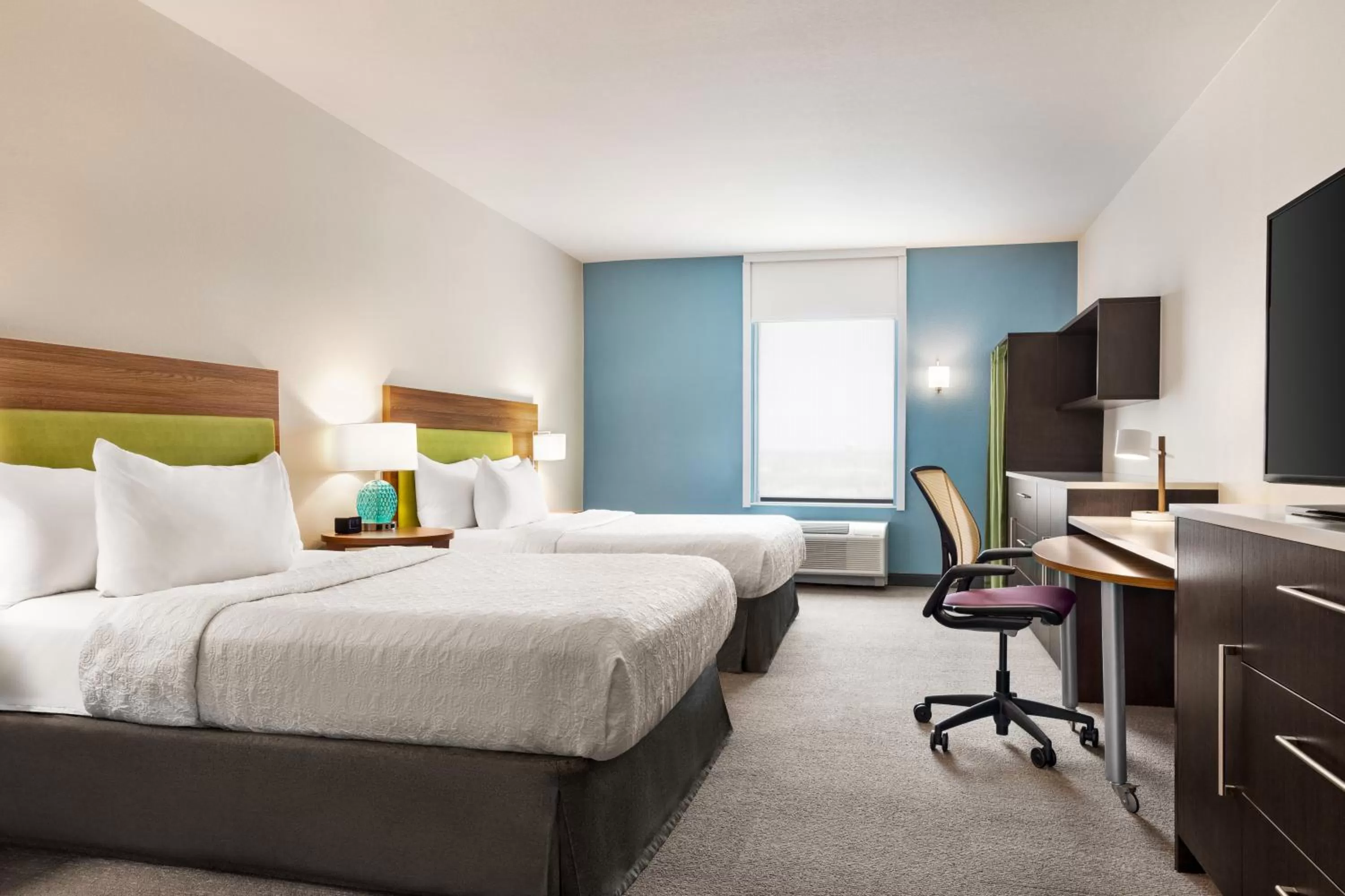 Bedroom, Bed in Home2 Suites by Hilton Lubbock