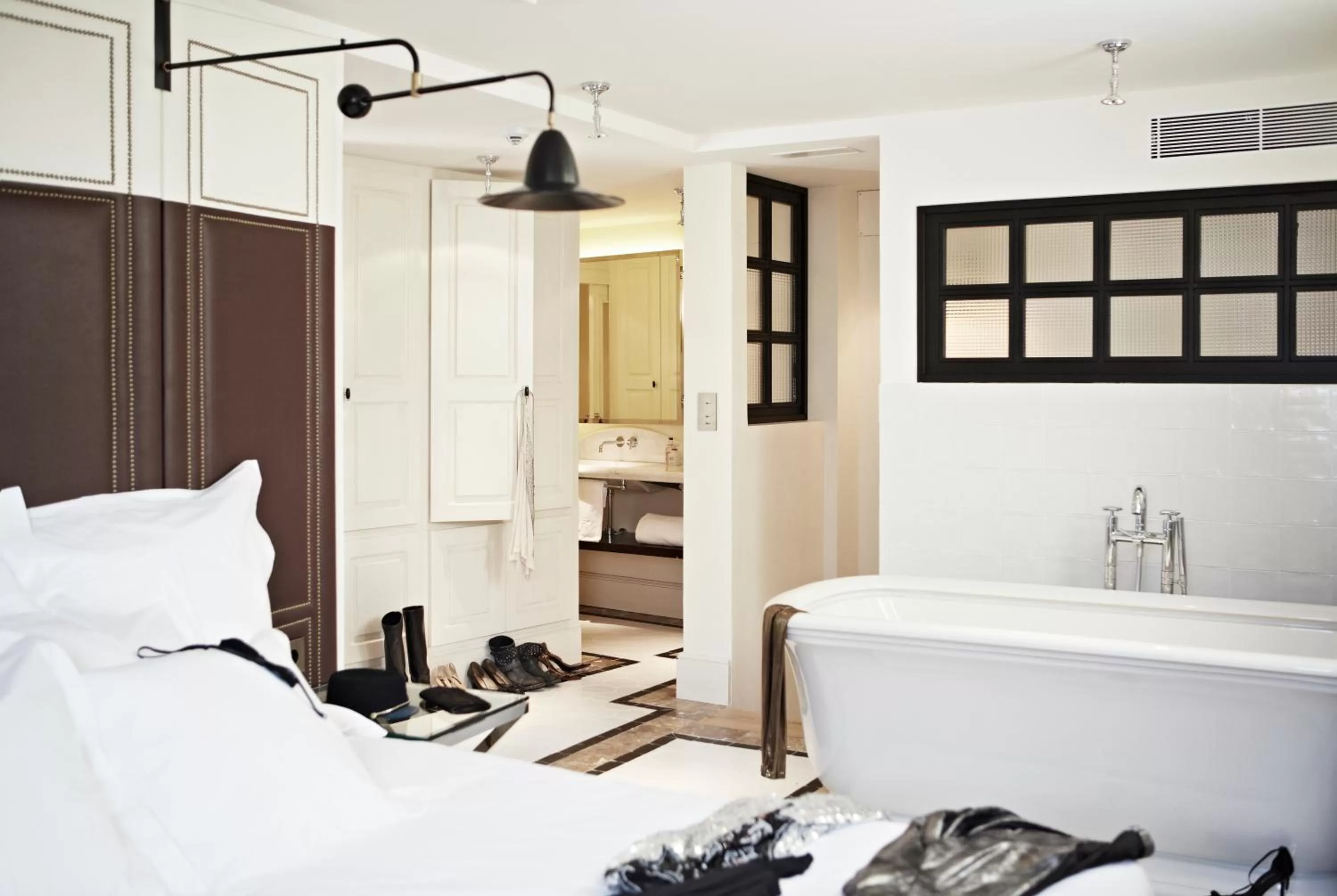 Bedroom, Bed in Hotel Cort