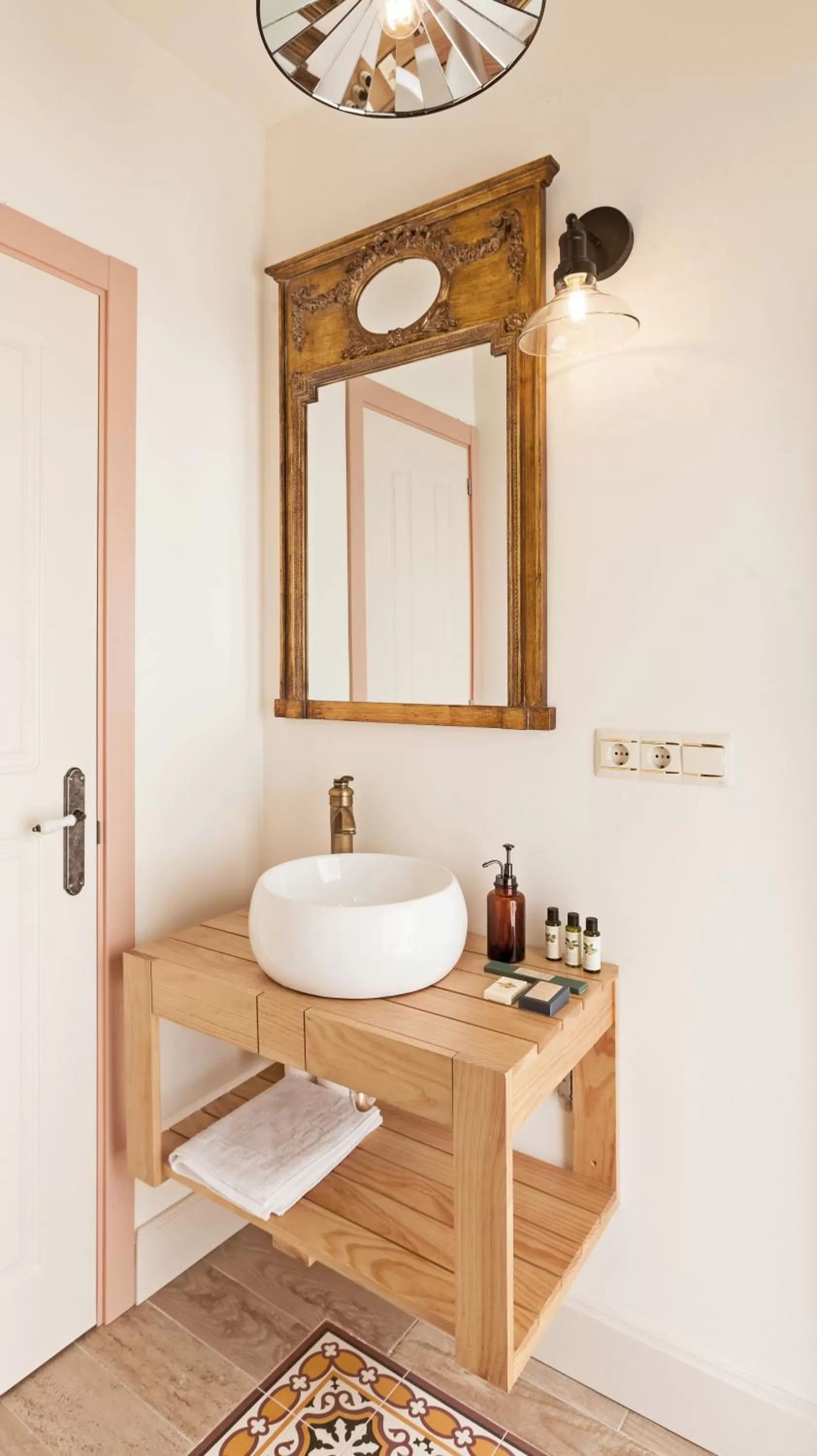 Decorative detail in EL TORREON 109 CHARMING B&B - Recomendado Adultos