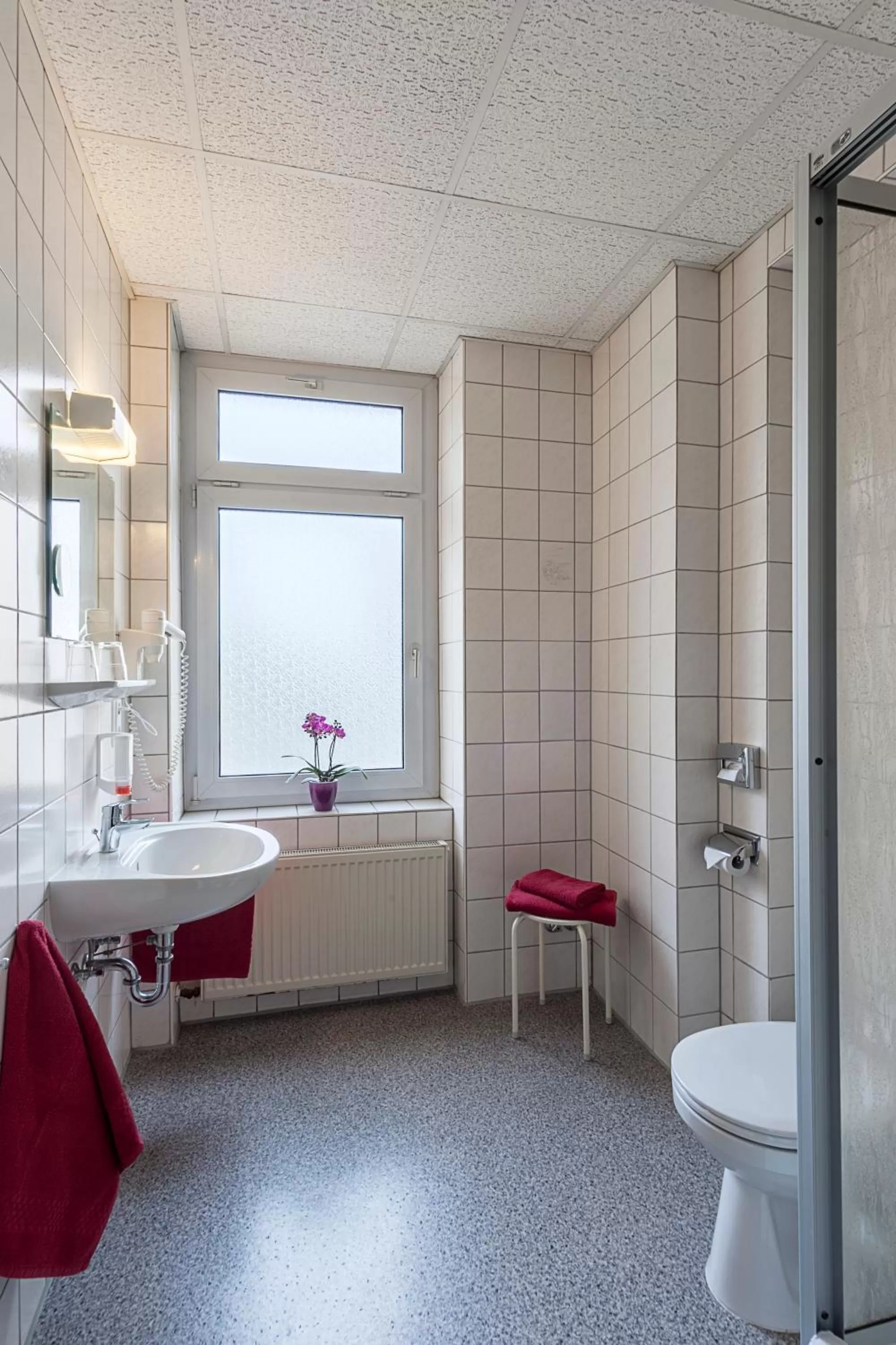 Bathroom in Hotel Burgk