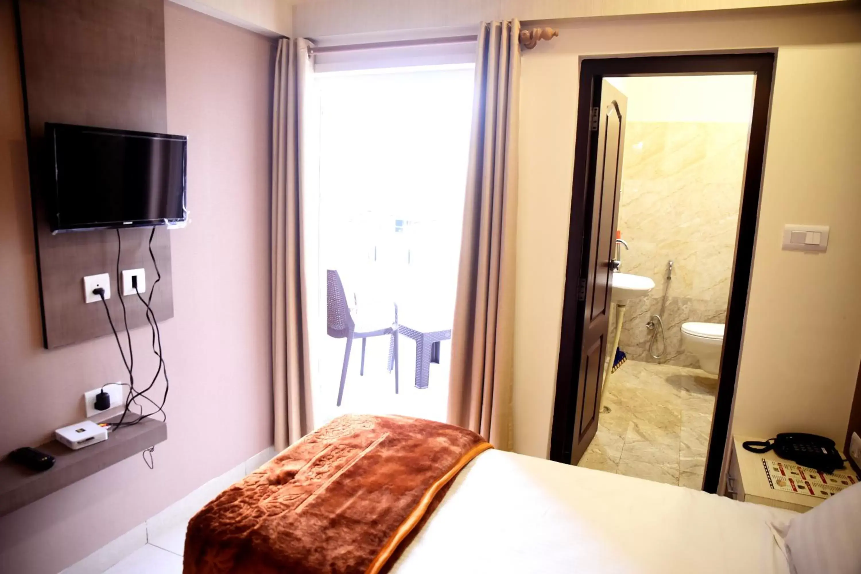 Standard Single Room - single occupancy in Hotel Silver Palace Standard Single Room - single occupancy in Hotel Silver Palace