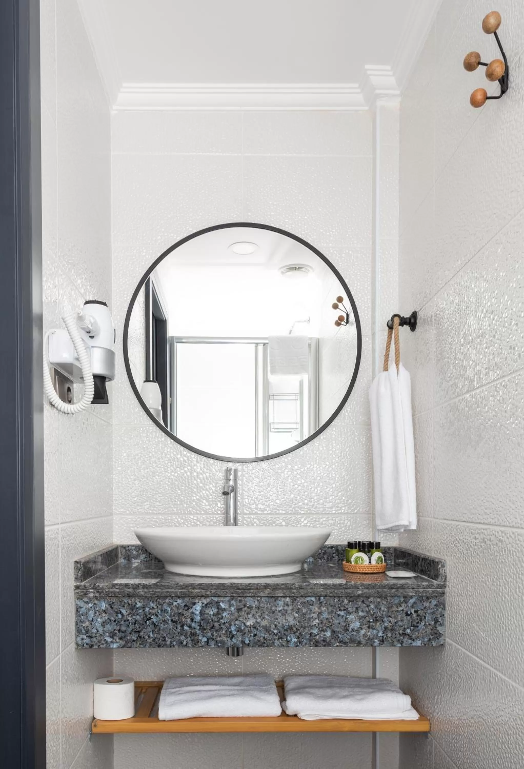 Bathroom in Istanbul Old City Colorful Houses Balat PETRION Hotel