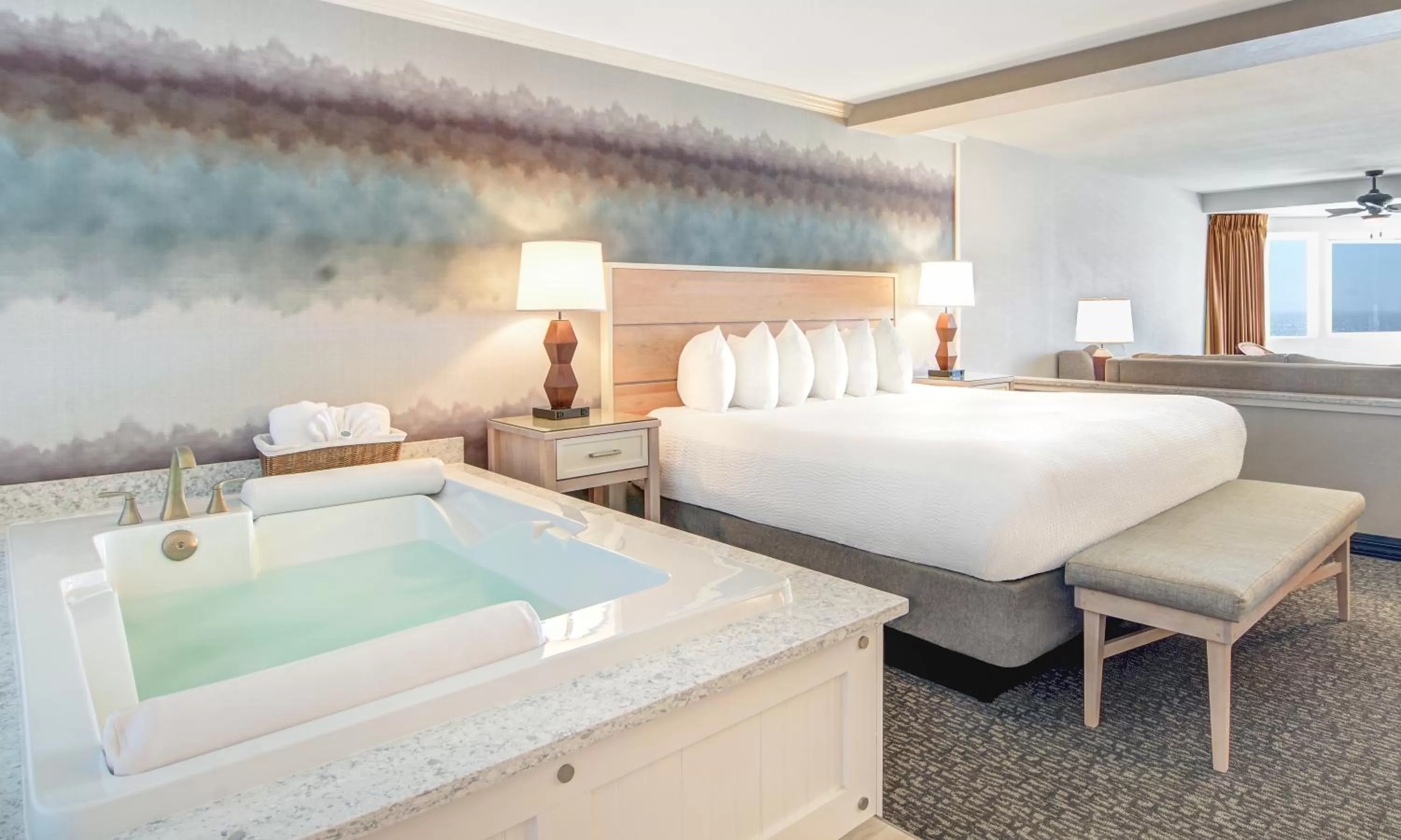 Bath, Bed in Hallmark Resort - Newport