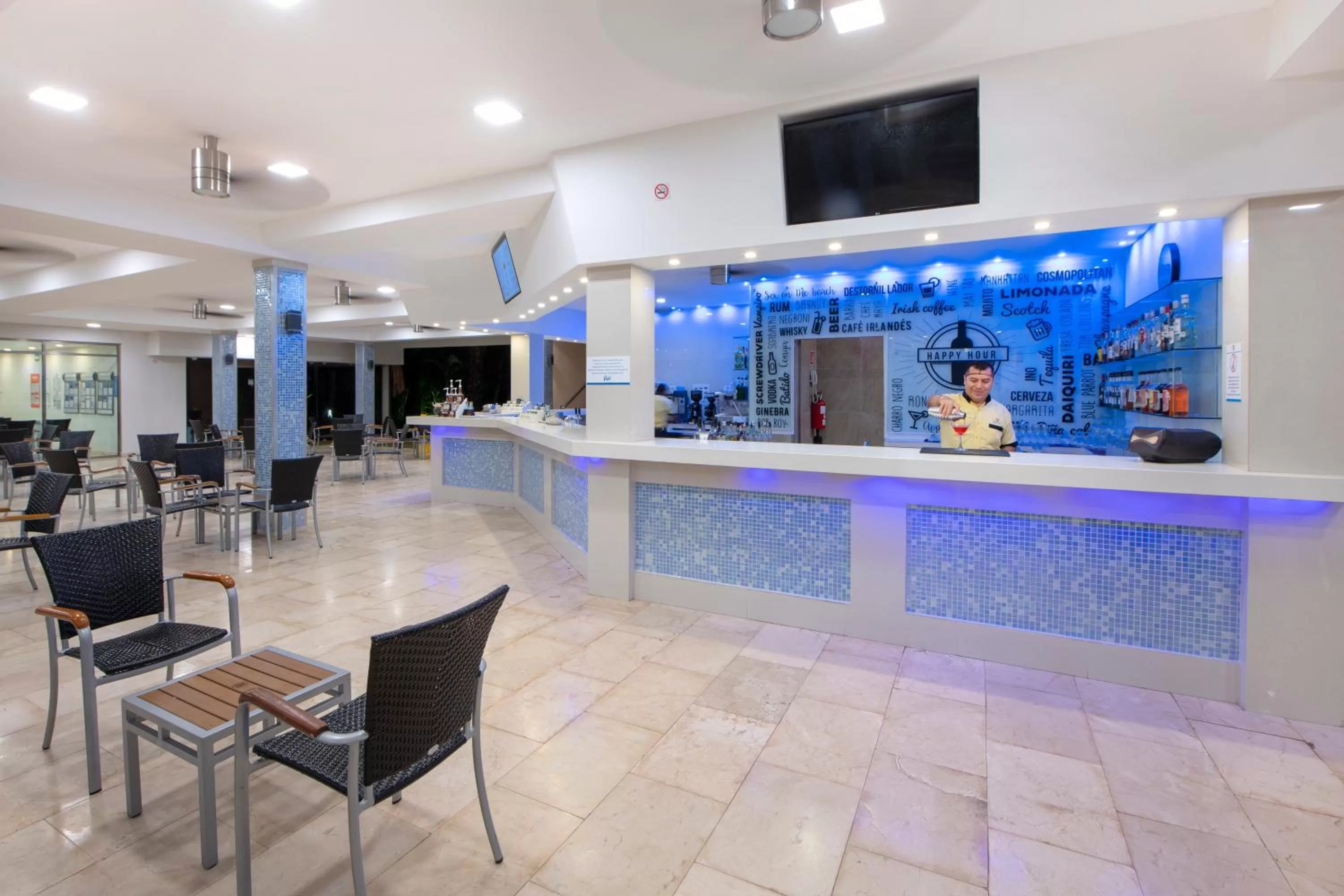 Lounge or bar in Viva Maya by Wyndham, A Trademark All Inclusive Resort