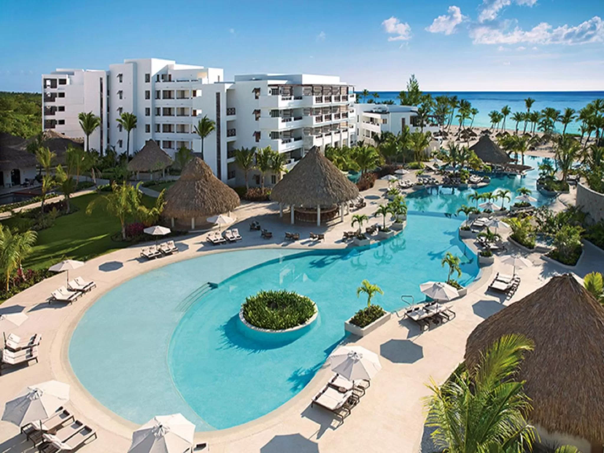 Swimming pool in Secrets Cap Cana Resort & Spa - Adults Only - All Inclusive