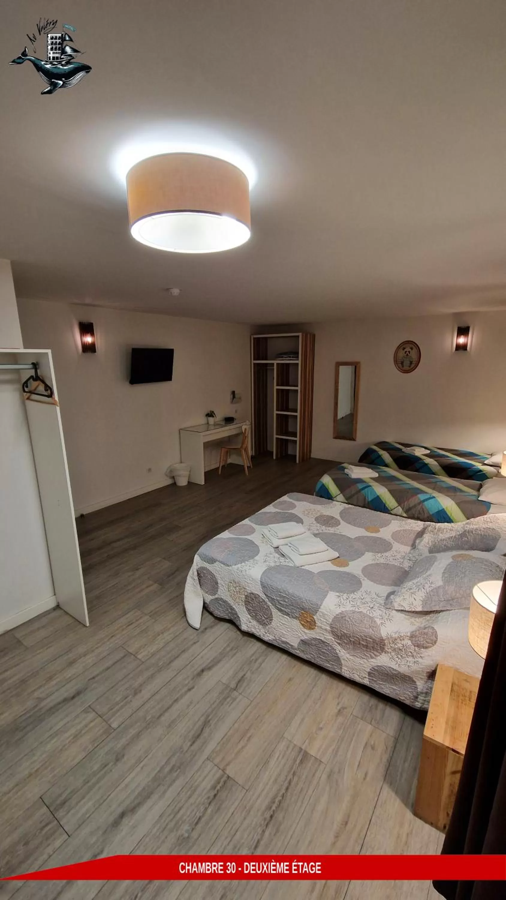 Bed in Hôtel Au Valéry