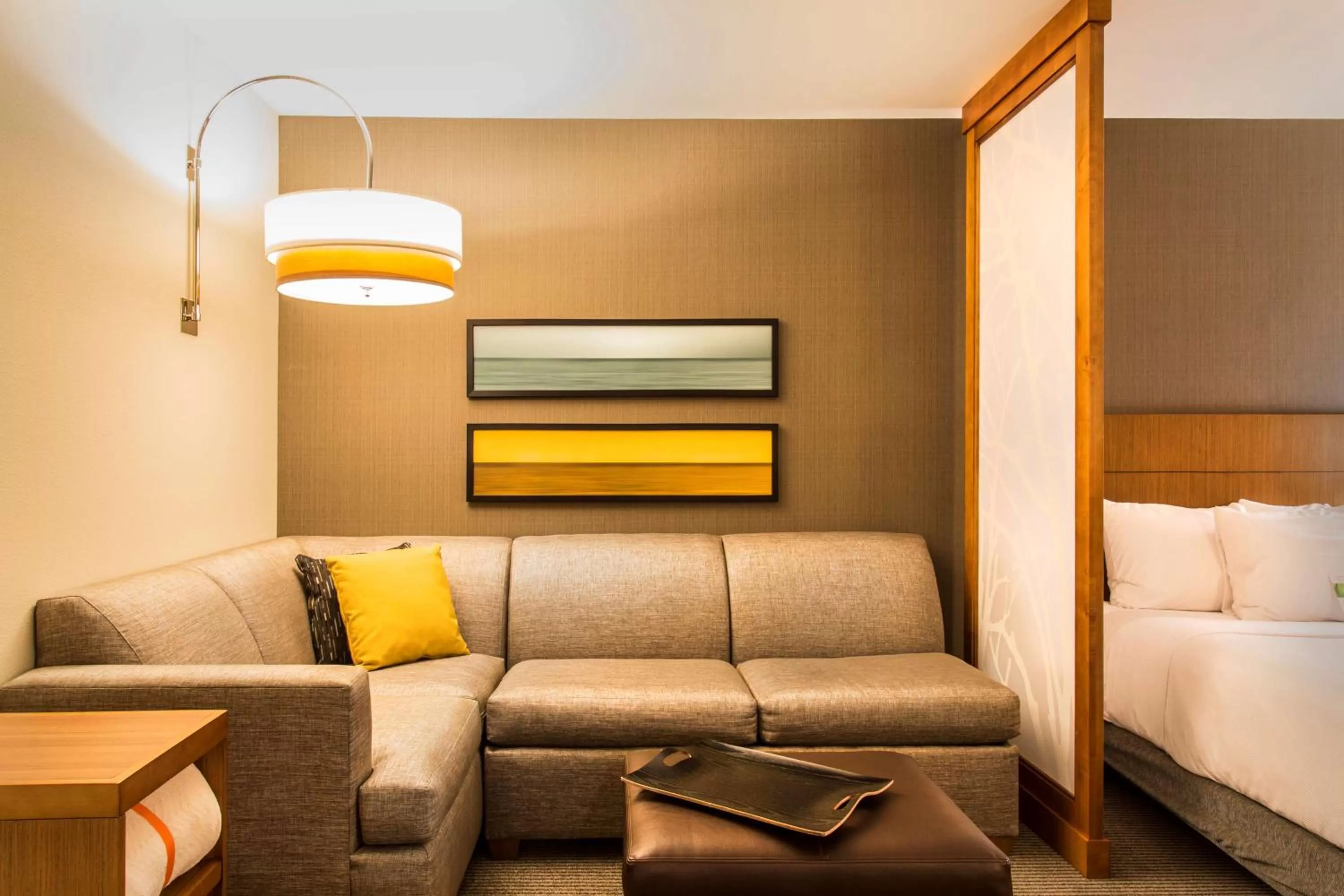 Photo of the whole room, Bed in Hyatt Place Charlottesville