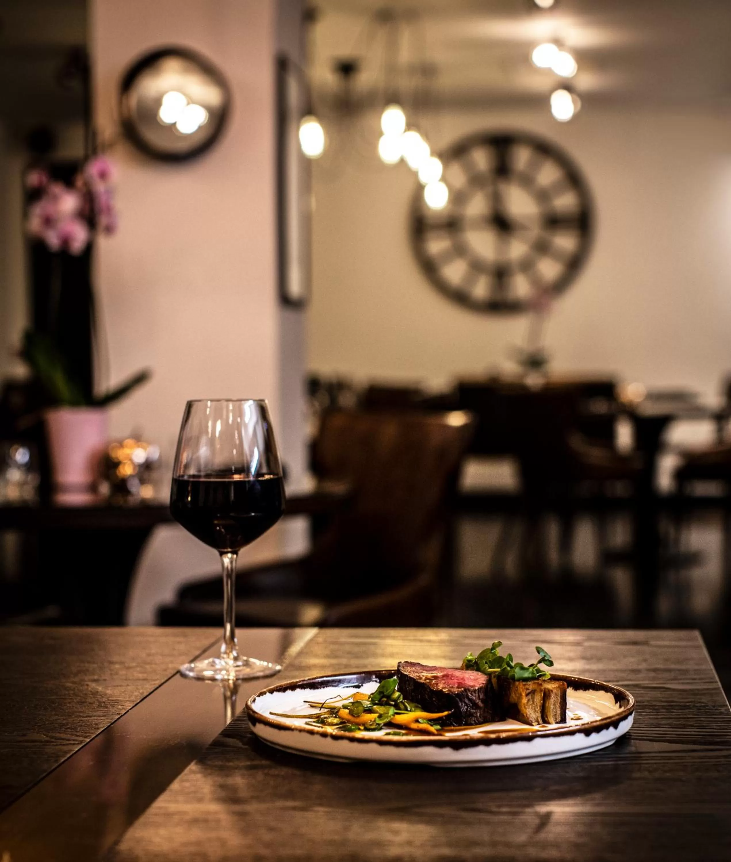 Restaurant/Places to Eat in Broomhill Estate Boutique Art Hotel