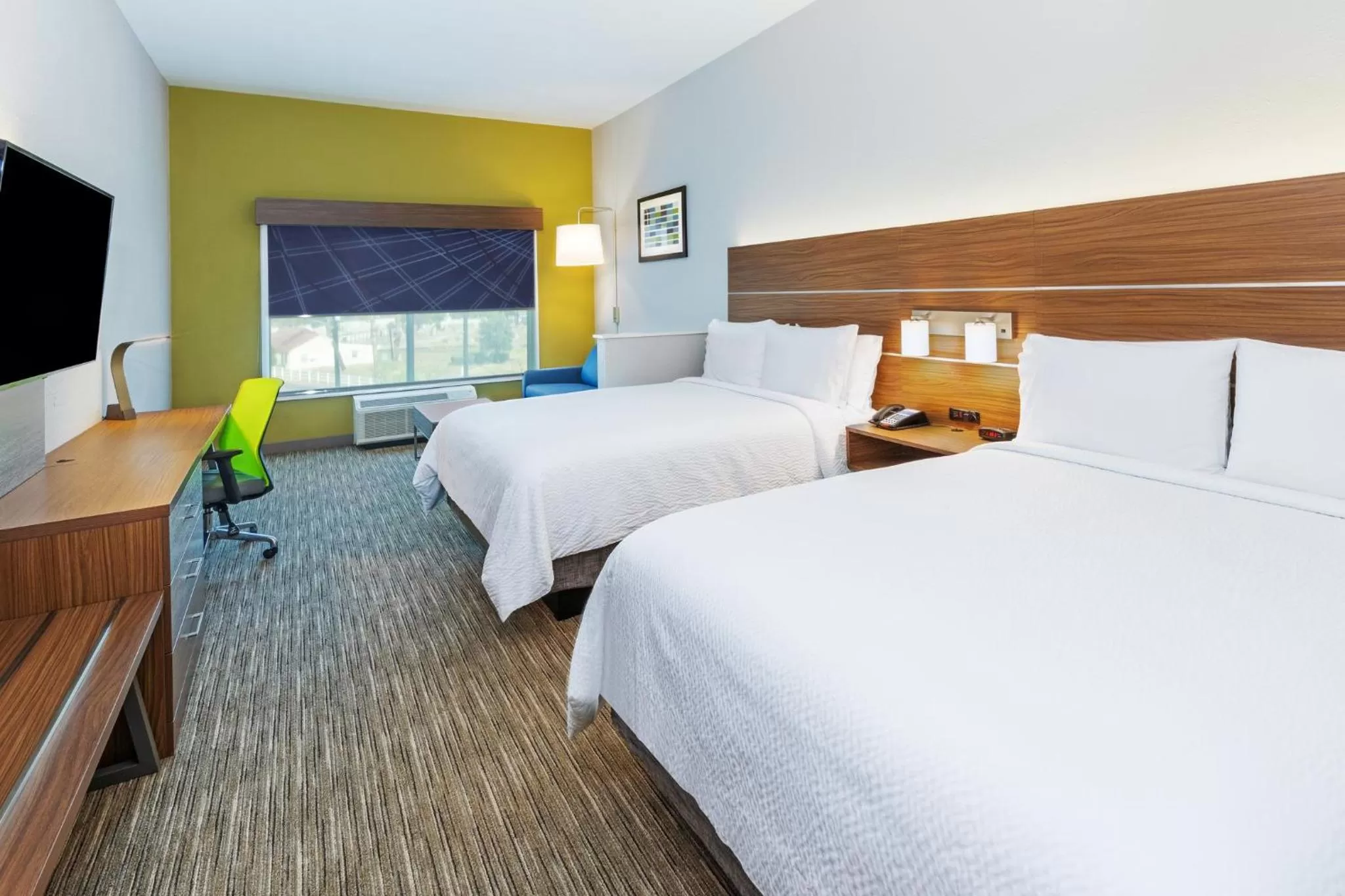 Bedroom, Bed in Holiday Inn Express & Suites - Houston - Downtown North by IHG