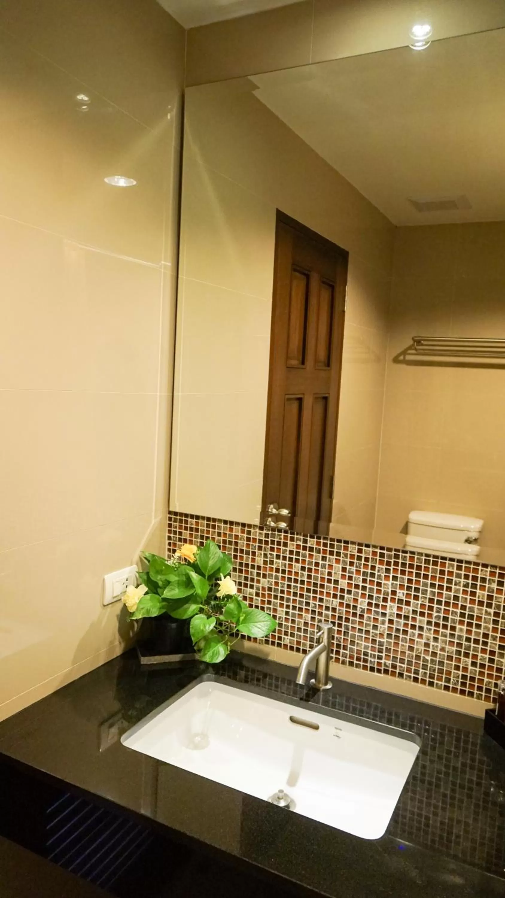 VISA Hotel Hua Hin - SHA Plus