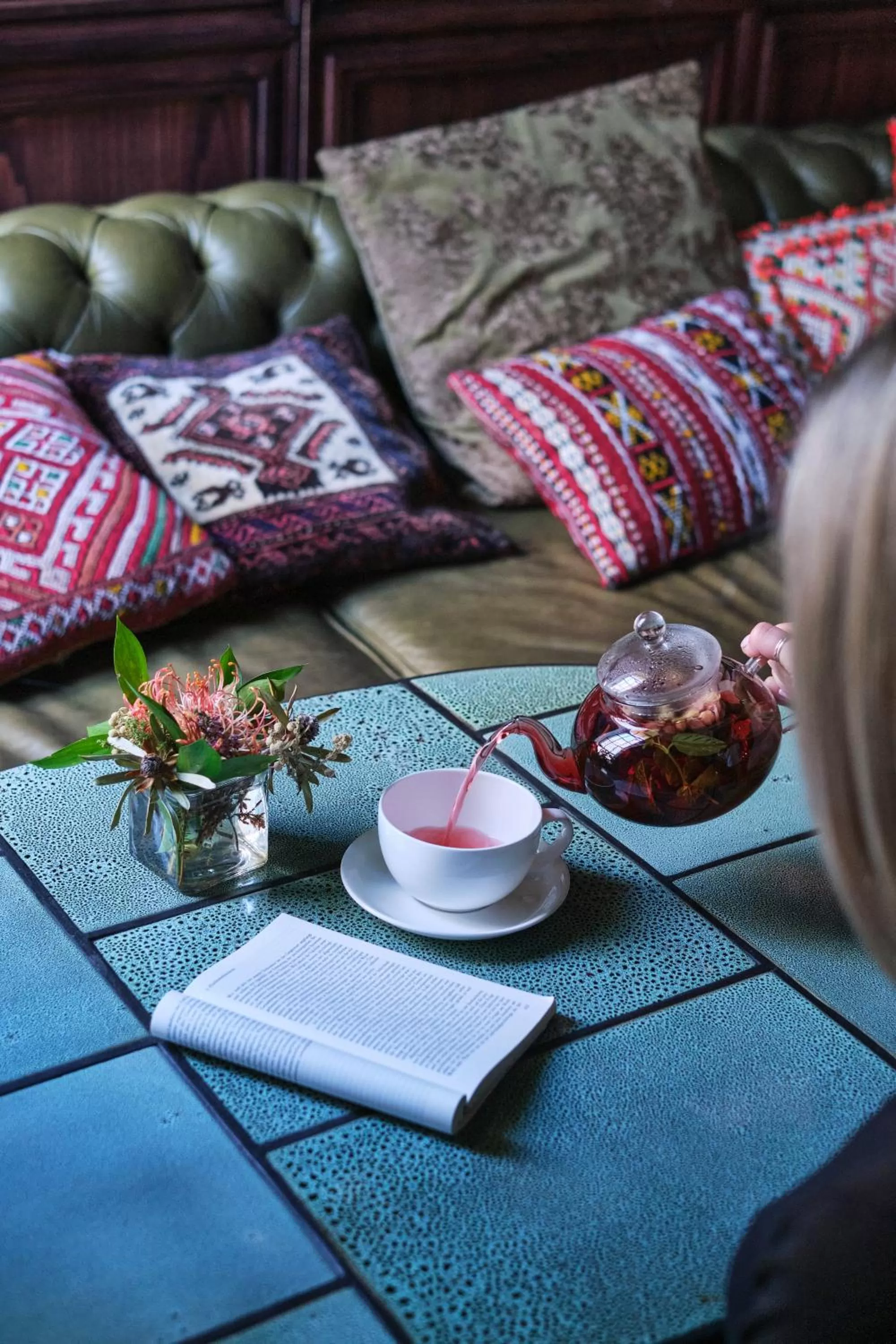 Food and drinks in Gorgeous George by Design Hotels ™