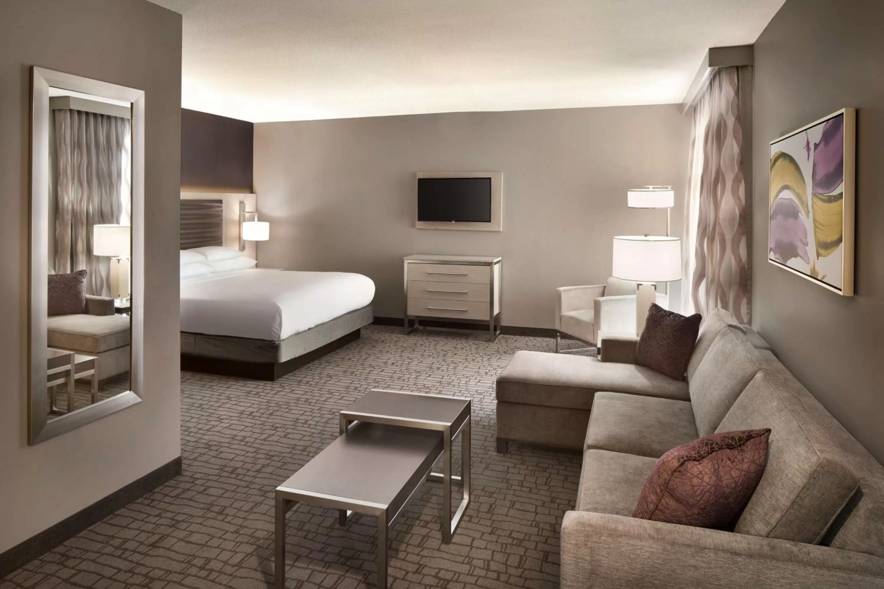 Bedroom, Bed in Embassy Suites by Hilton Charlotte Uptown