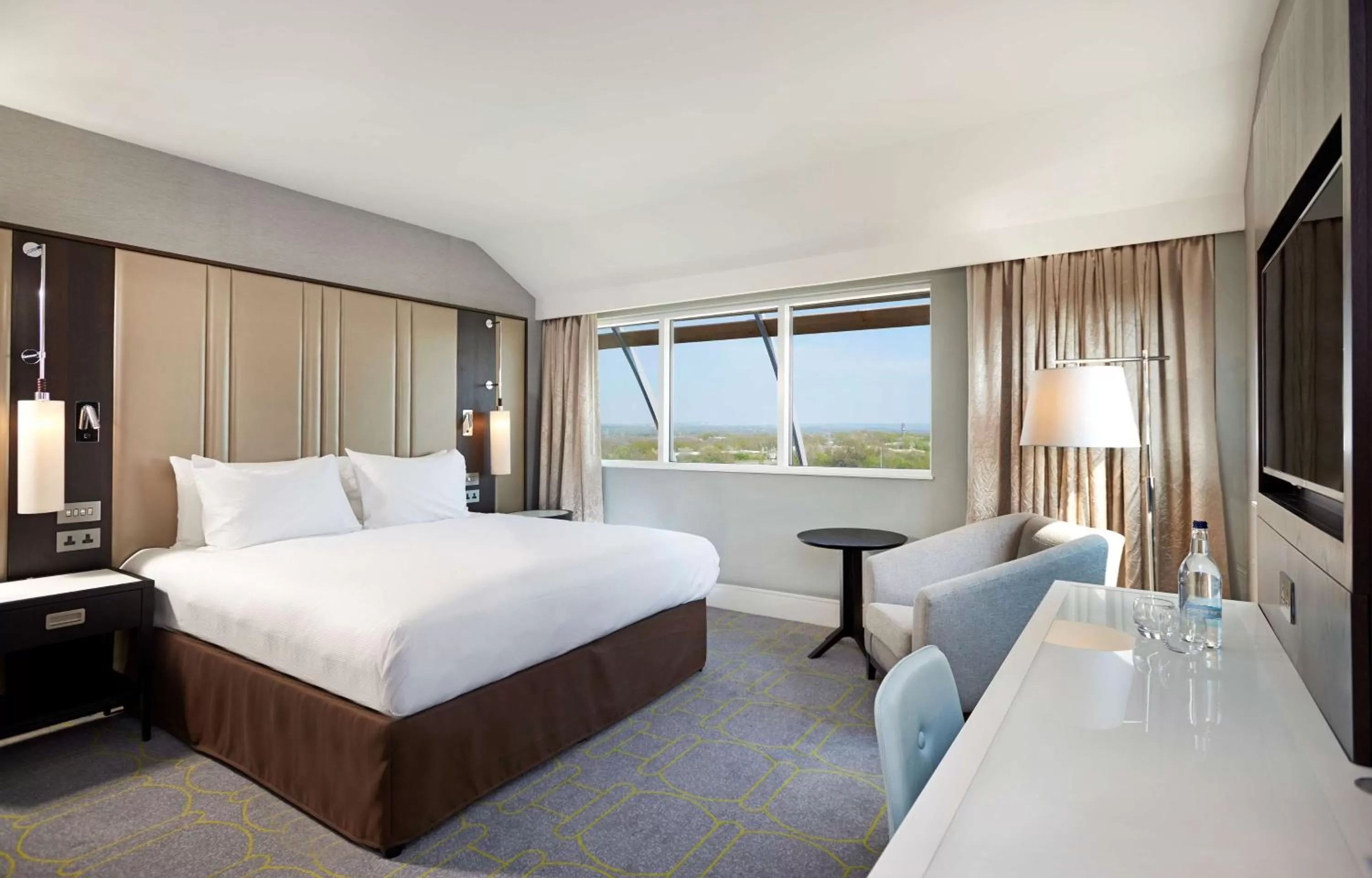 Bed in Hilton Southampton - Utilita Bowl