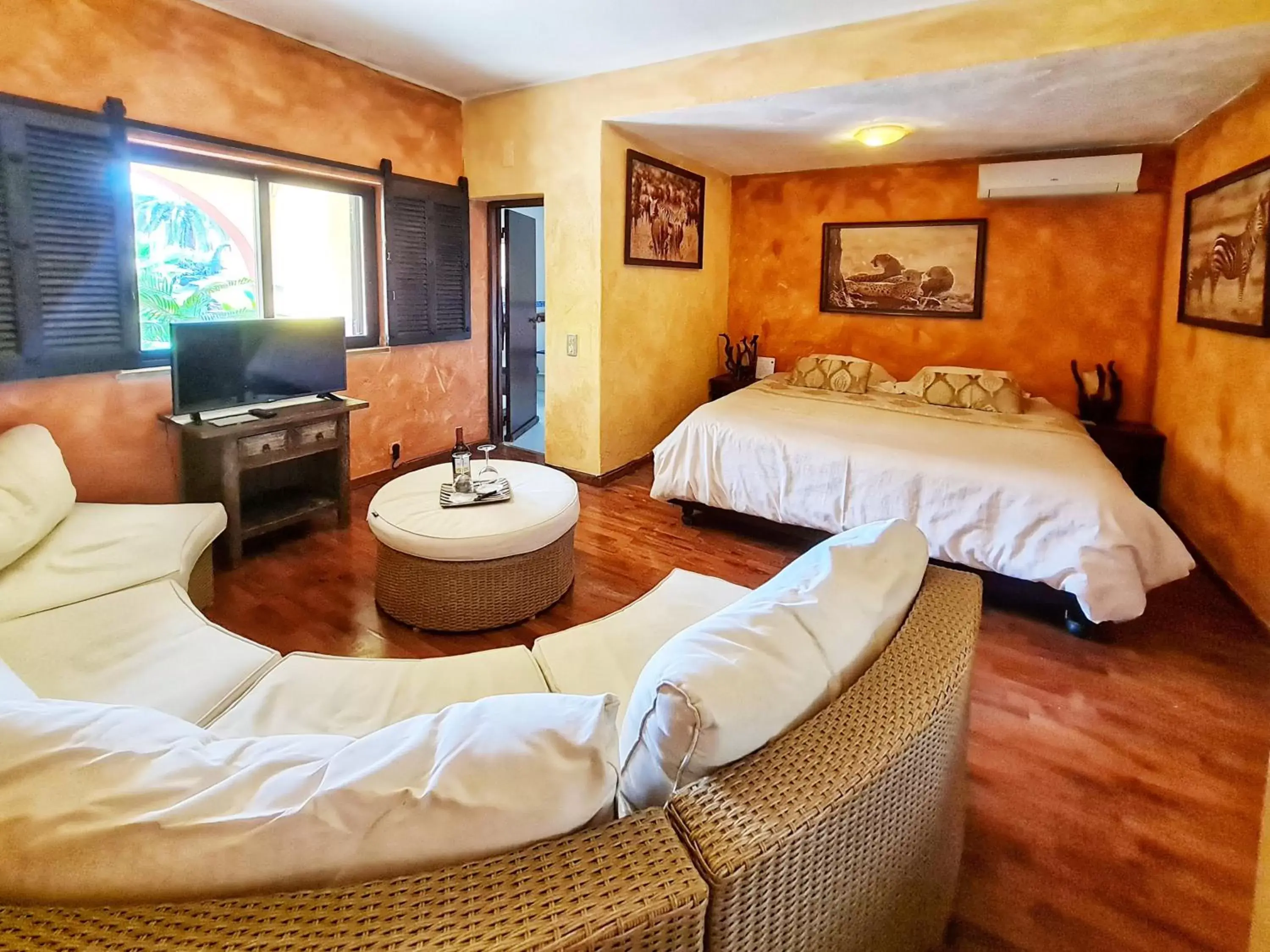 Double Room in Villa Paraiso - Naturism Optional Adults Only Double Room in Villa Paraiso - Naturism Optional Adults Only