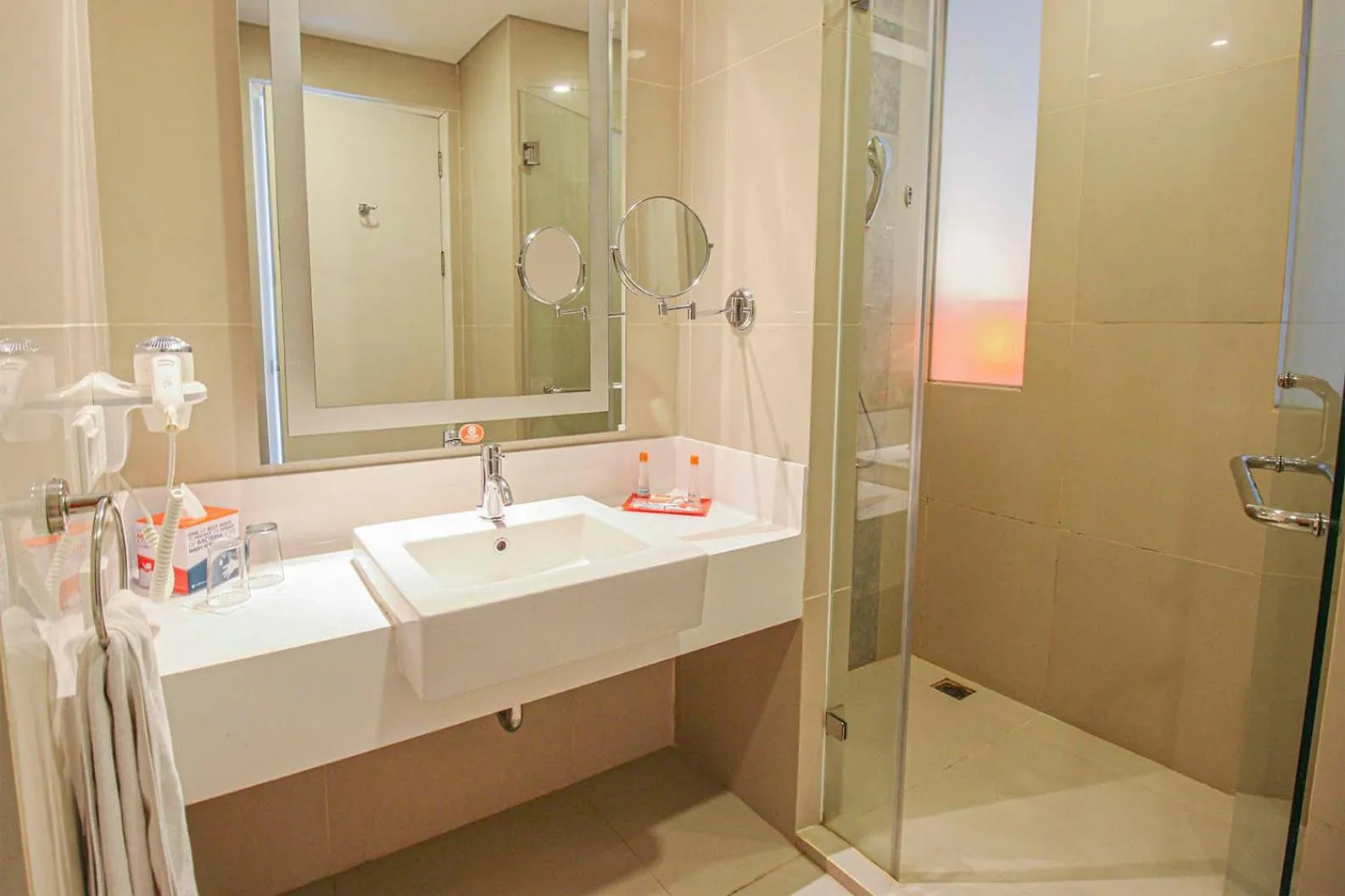 Bathroom in HARRIS Hotel Pontianak
