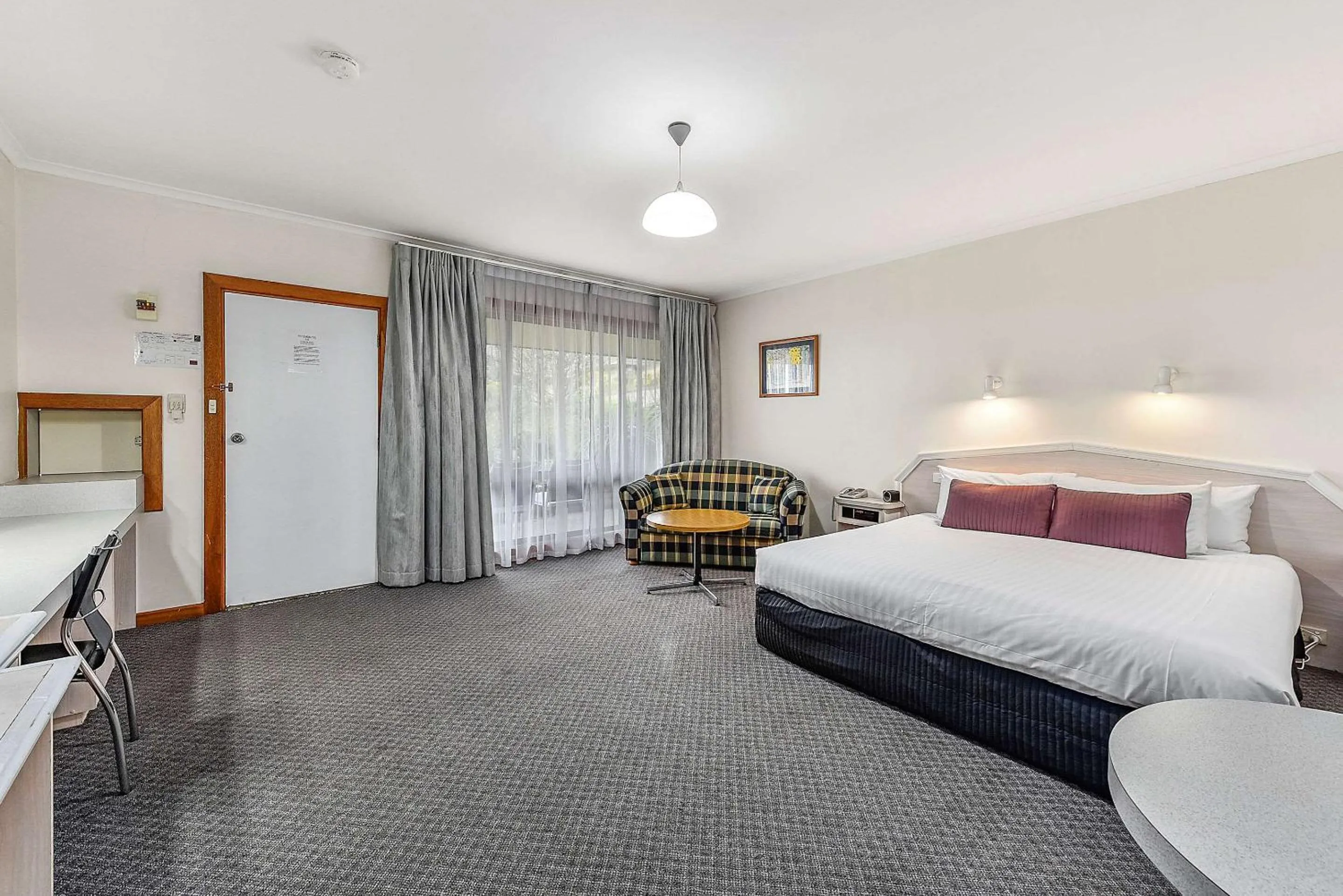 Photo of the whole room, Bed in Comfort Inn The Lakes