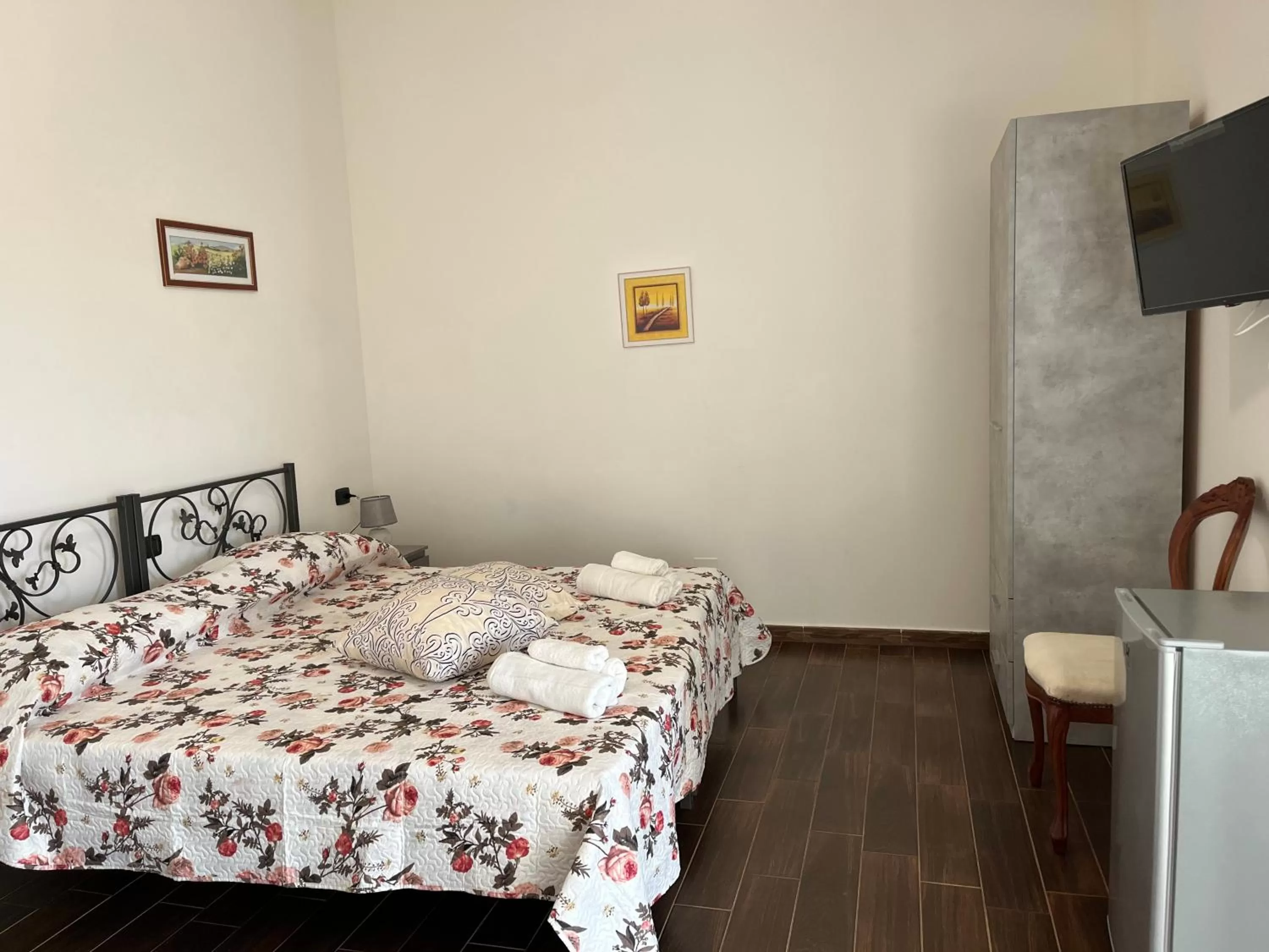 Bed in B&B Piandelidei