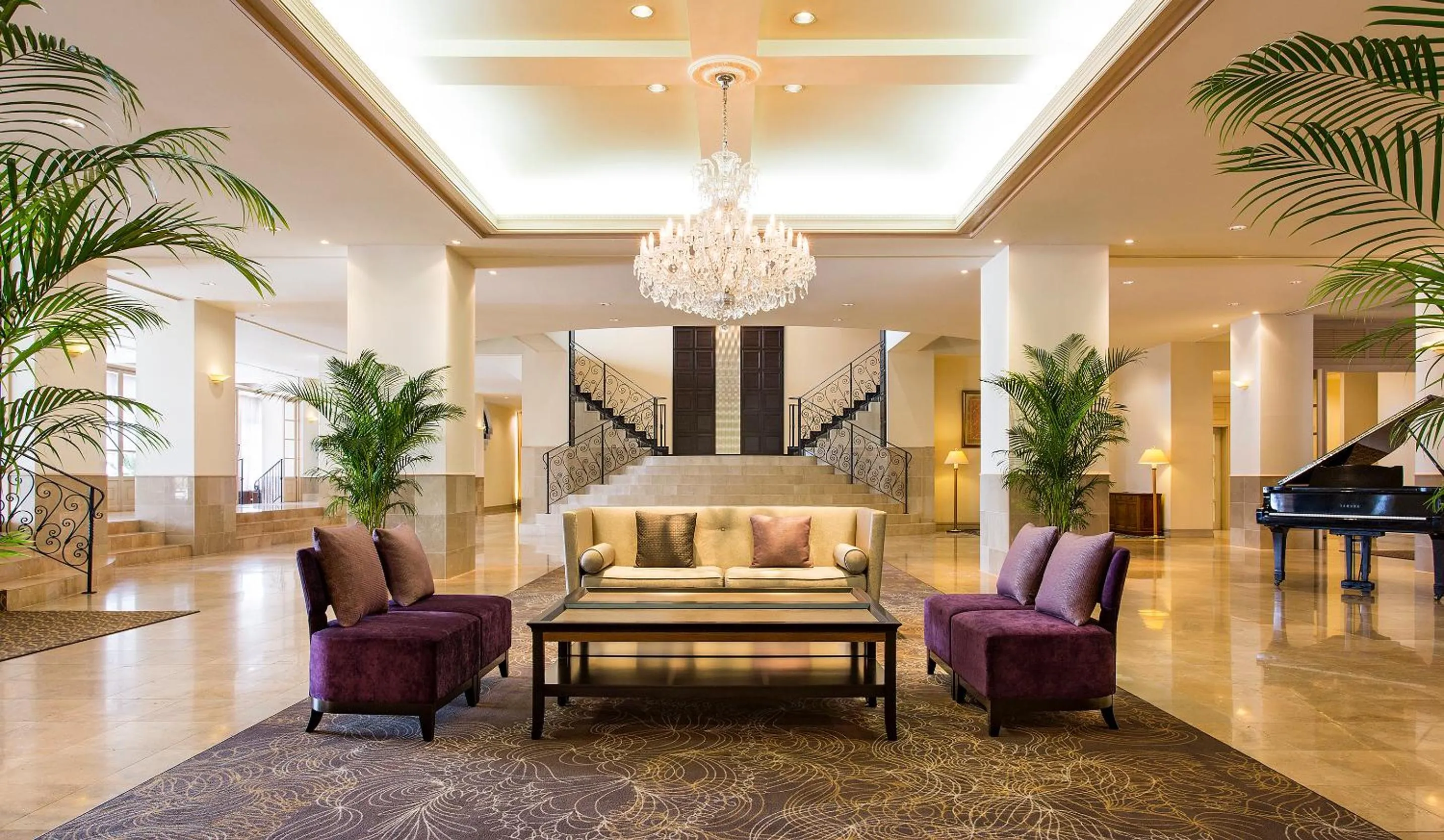 Lobby or reception in Luke Plaza Hotel