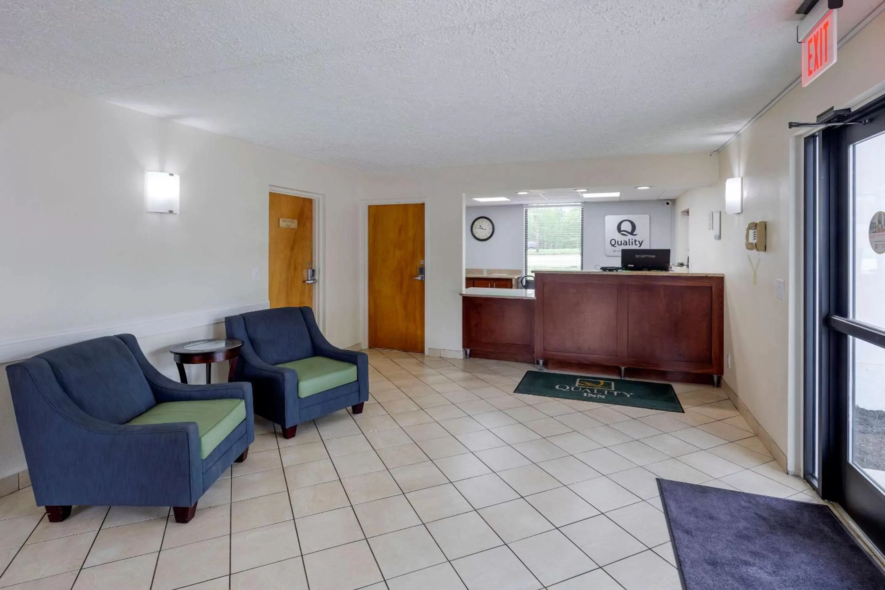 Lobby or reception in Quality Inn - Roxboro South