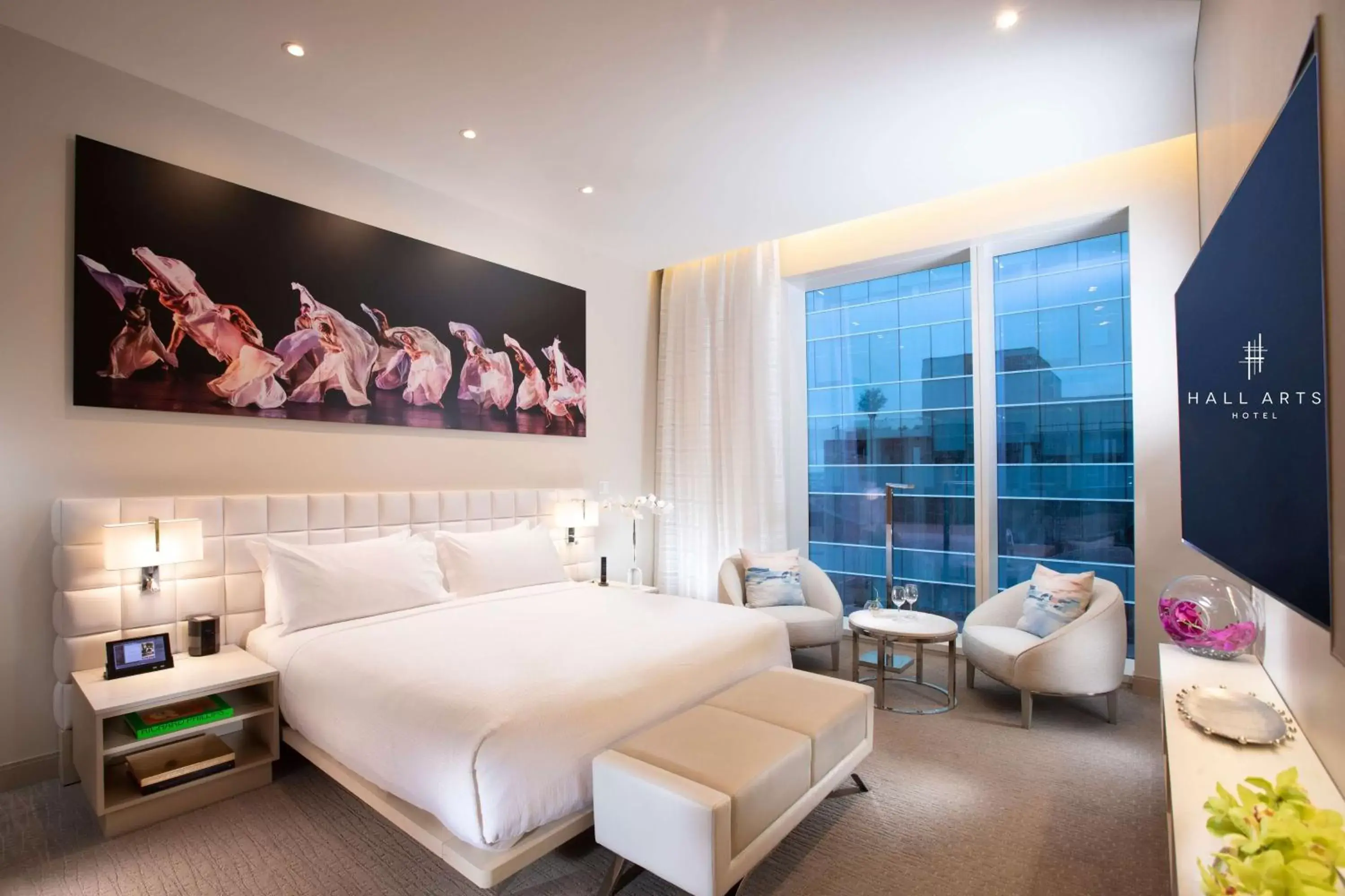 One-Bedroom King Suite in HALL Arts Hotel Dallas, Curio Collection by Hilton One-Bedroom King Suite in HALL Arts Hotel Dallas, Curio Collection by Hilton