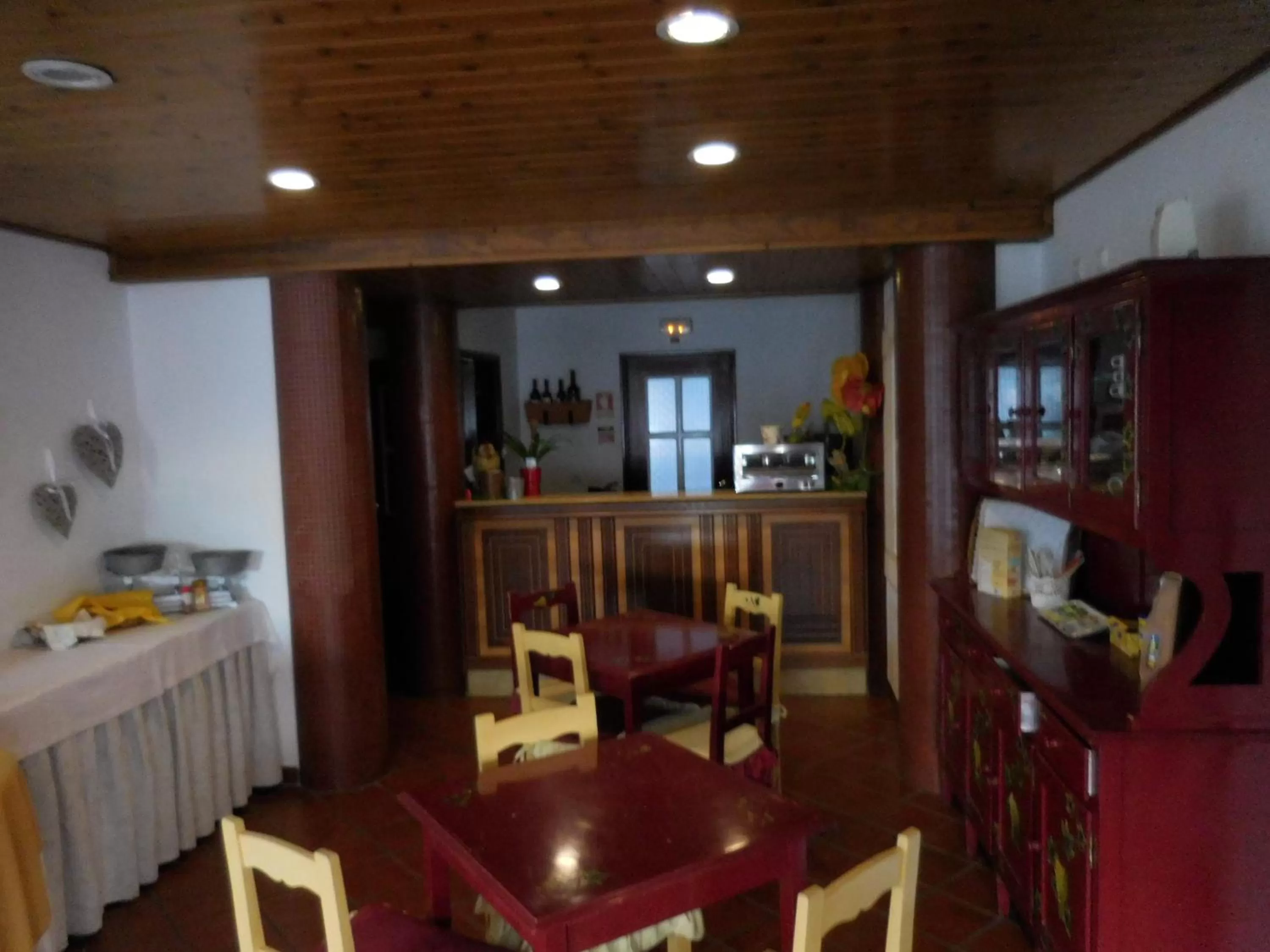 Continental breakfast in Hotel Mar e Sol VNMF by Umbral