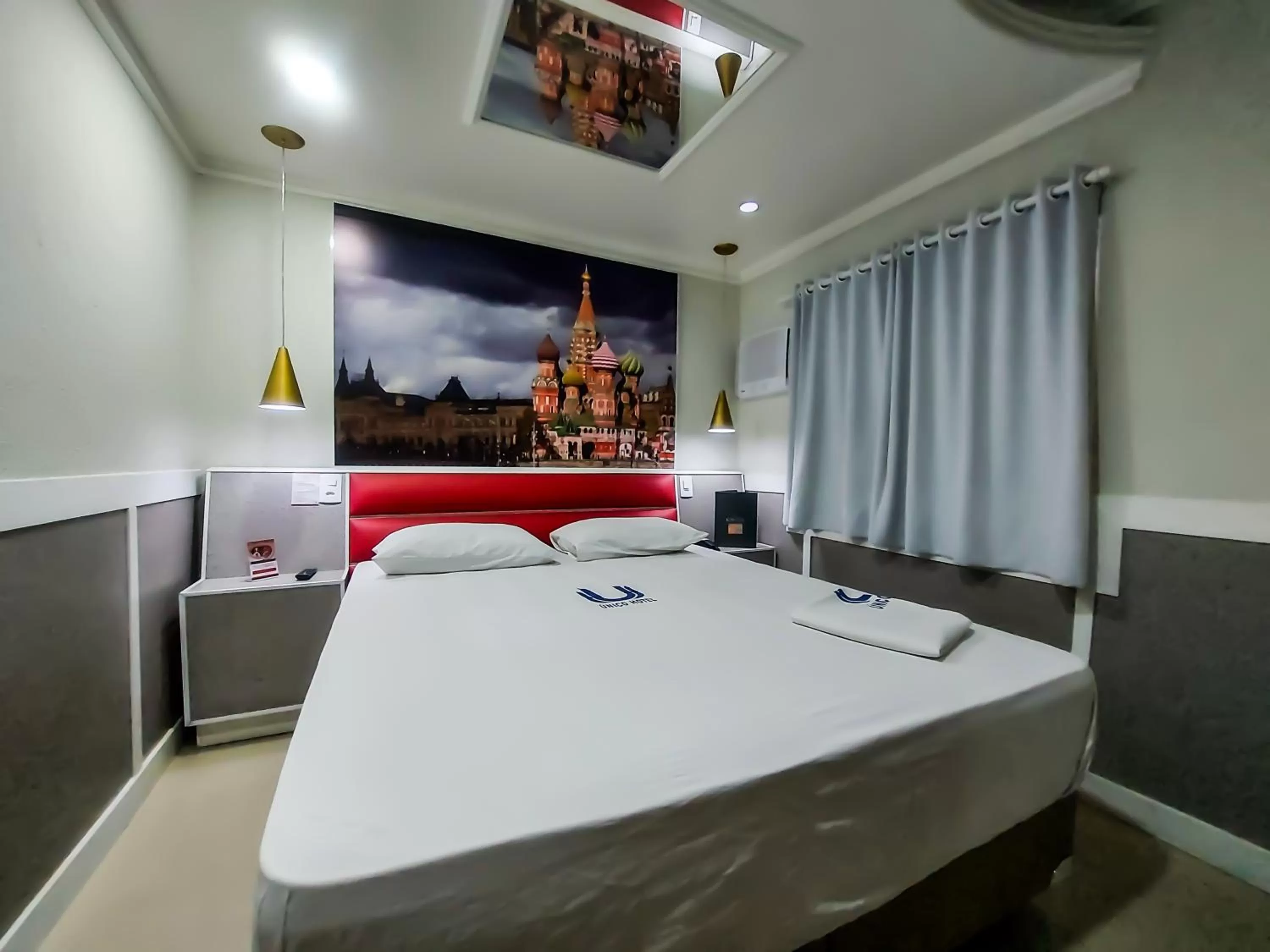 View (from property/room), Bed in Calamares Hotel São Caetano