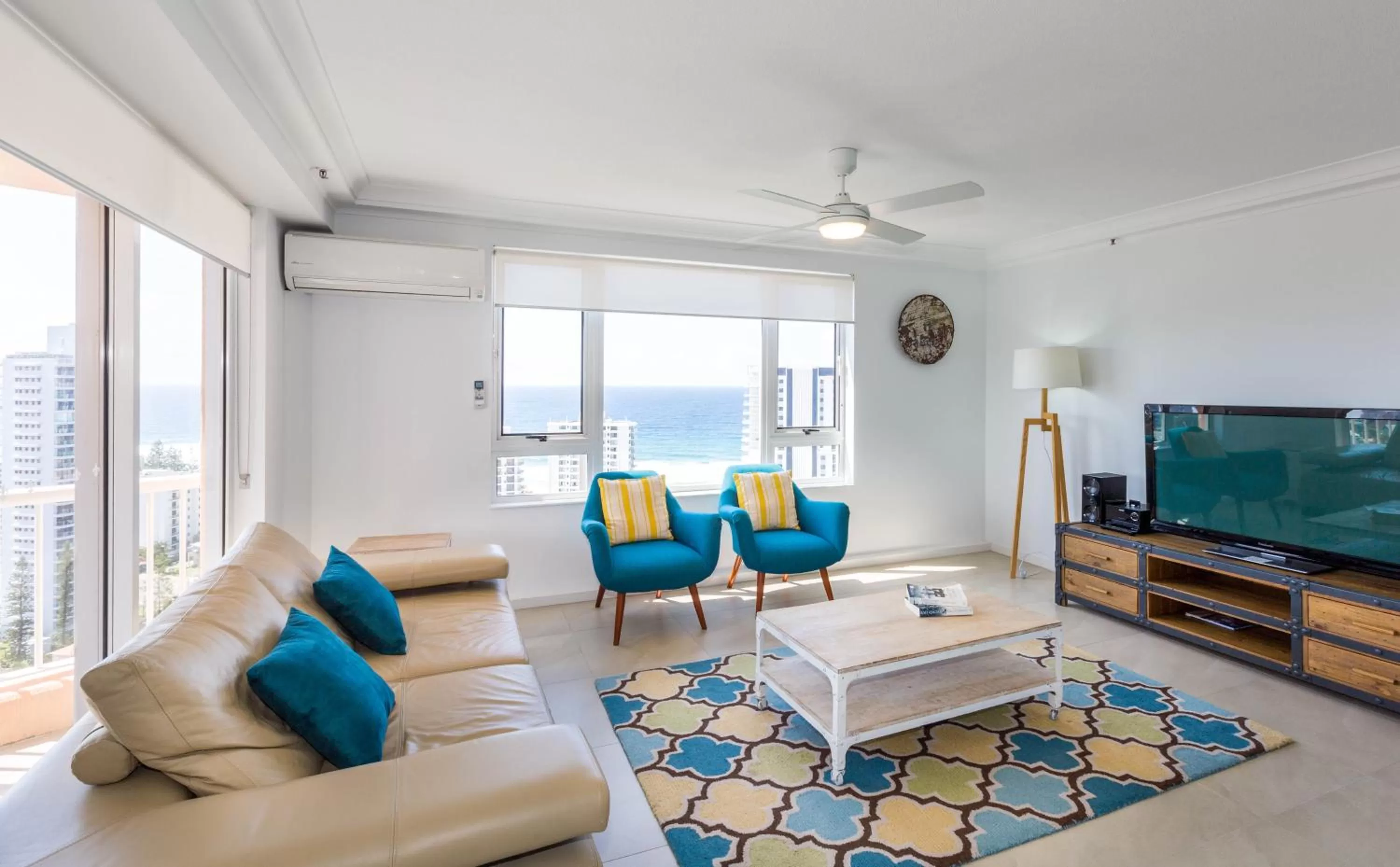 Living room in Belle Maison Apartments - Official