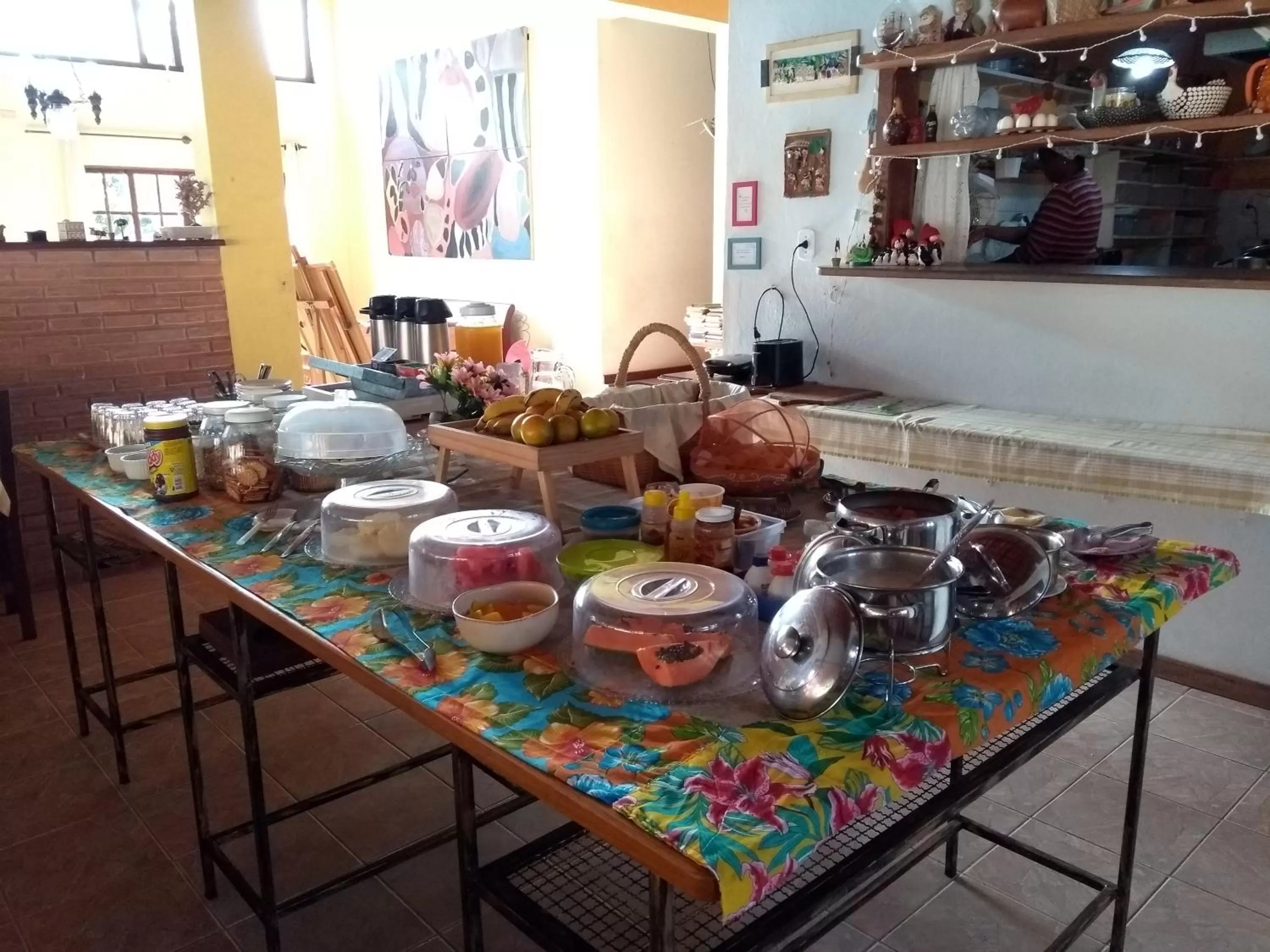Buffet breakfast in Pousada Barcarola
