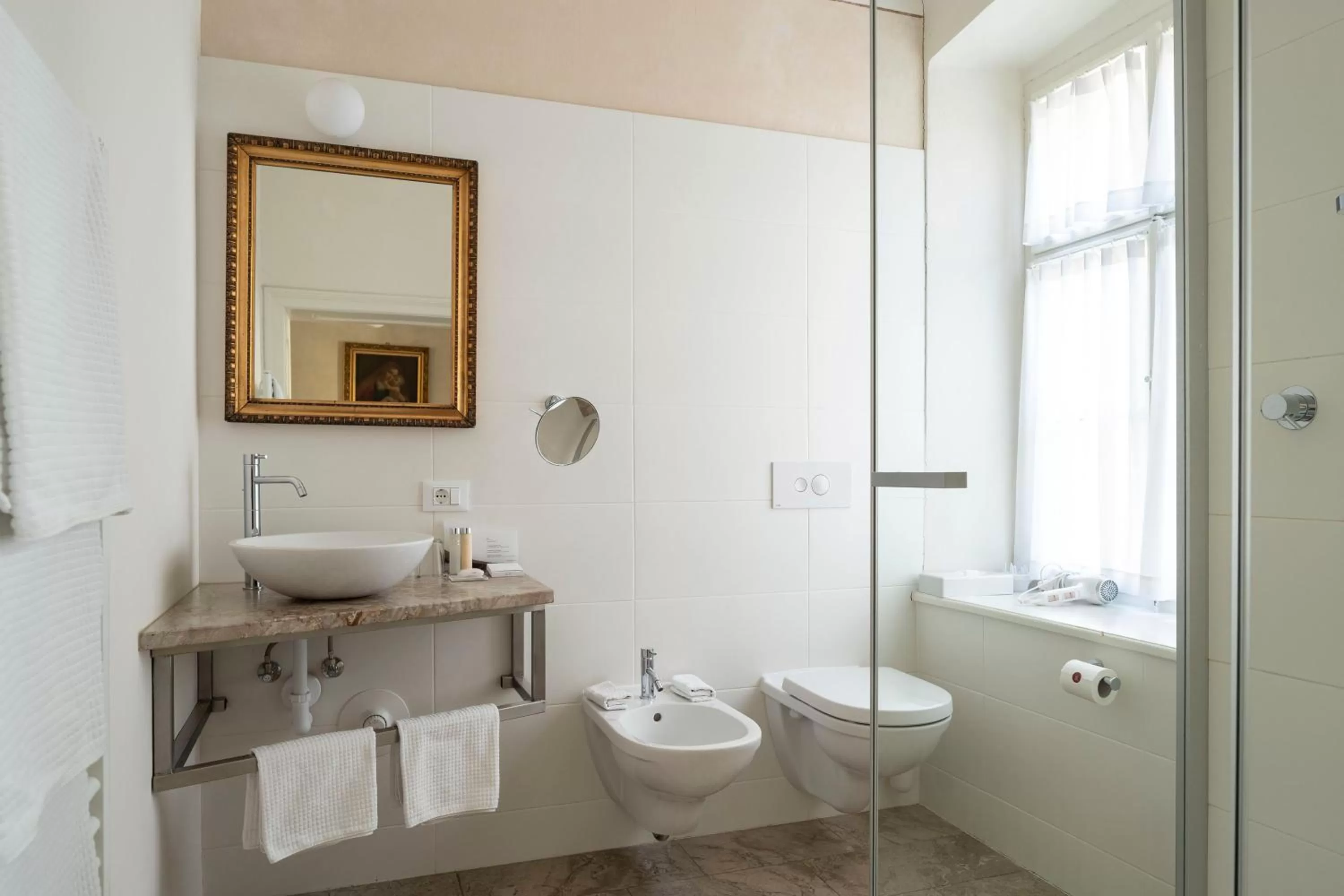 Bathroom in Villa Bergmann Suites Meran