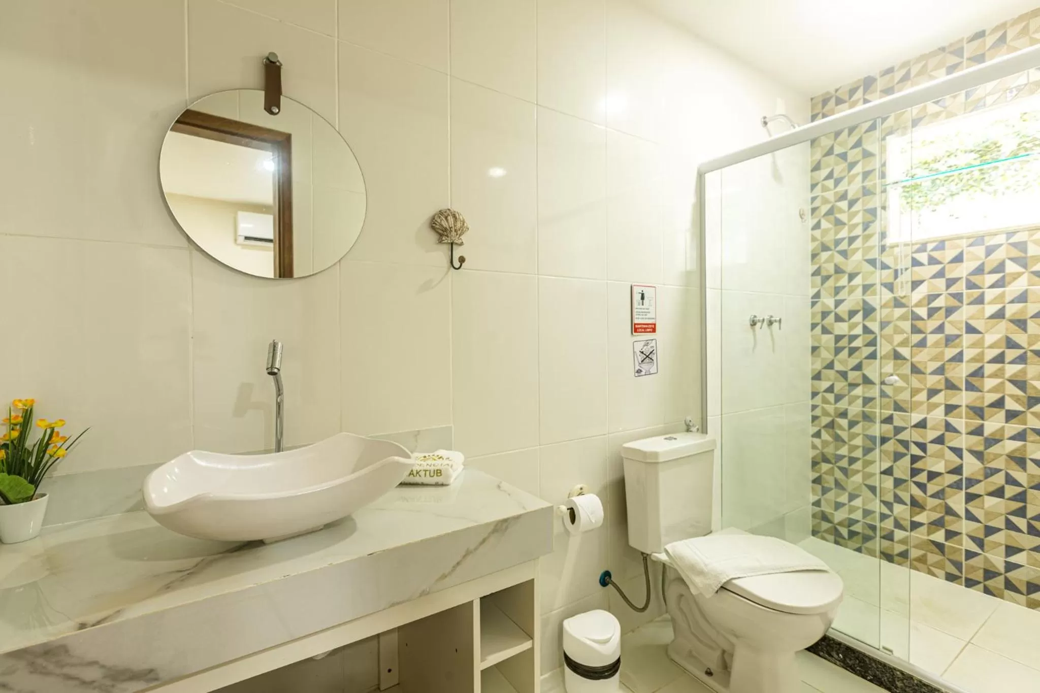 Bathroom in Pousada Maktub