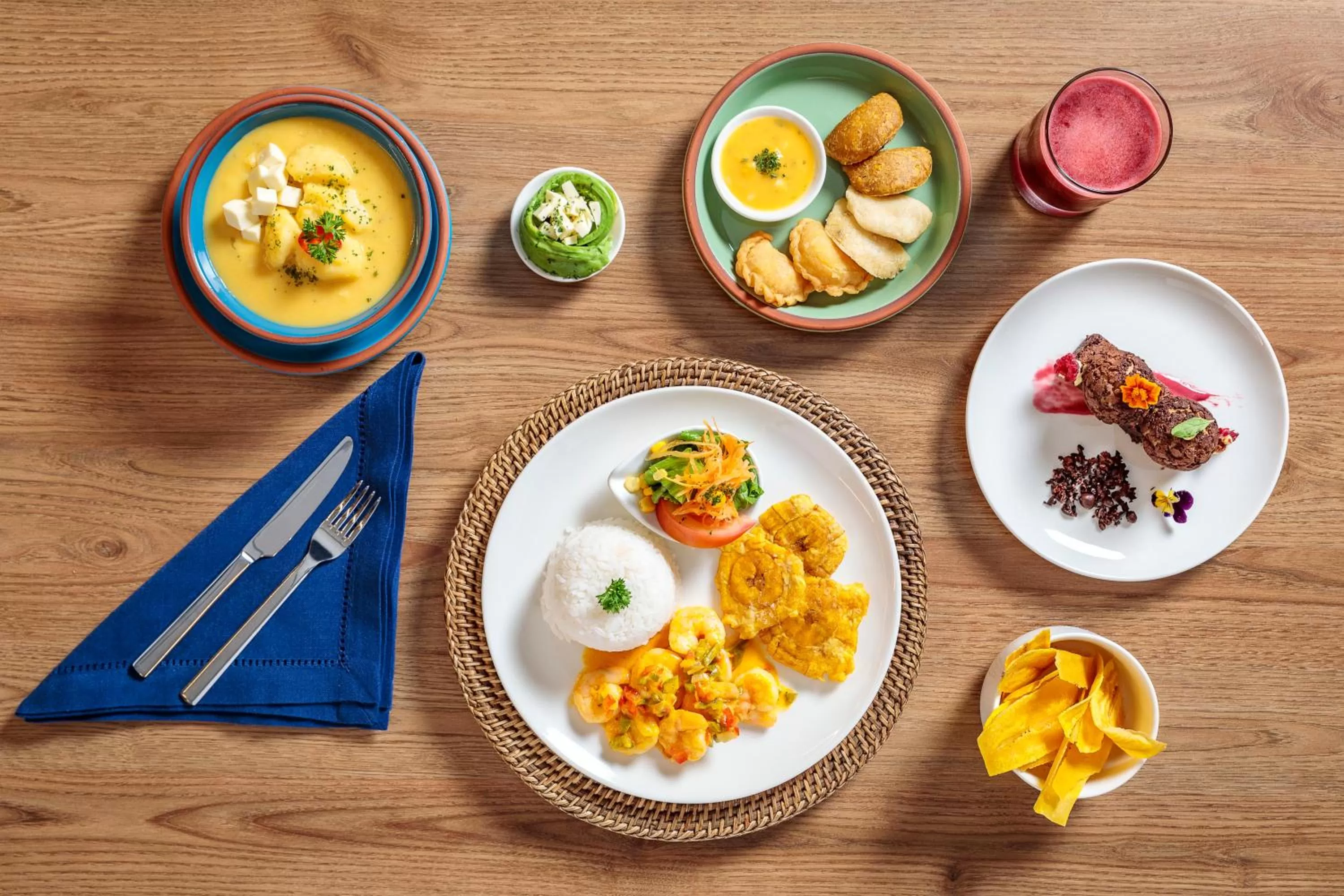 Restaurant/places to eat in Holiday Inn - Quito Airport by IHG